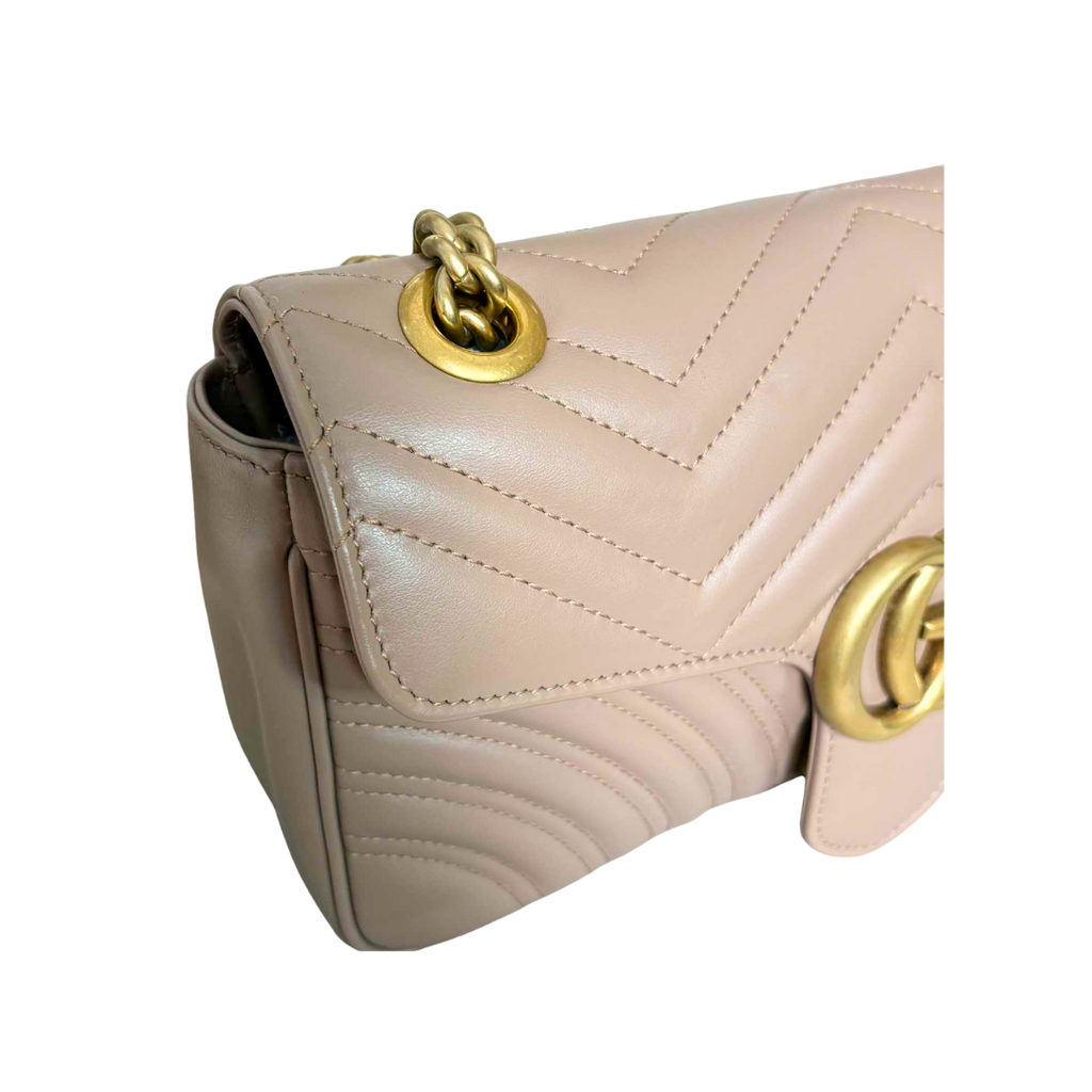 GUCCI Beige Marmont Matelasse Shoulder Bag