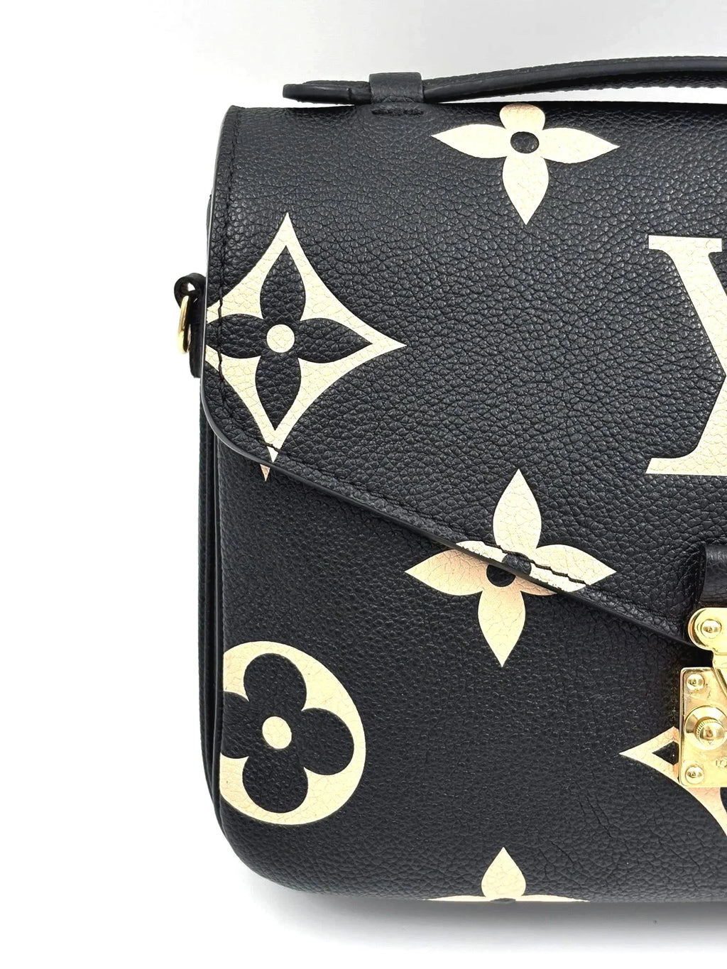 LOUIS VUITTON Pochette Metis bicolor monogram empreinte leather (microchipped)