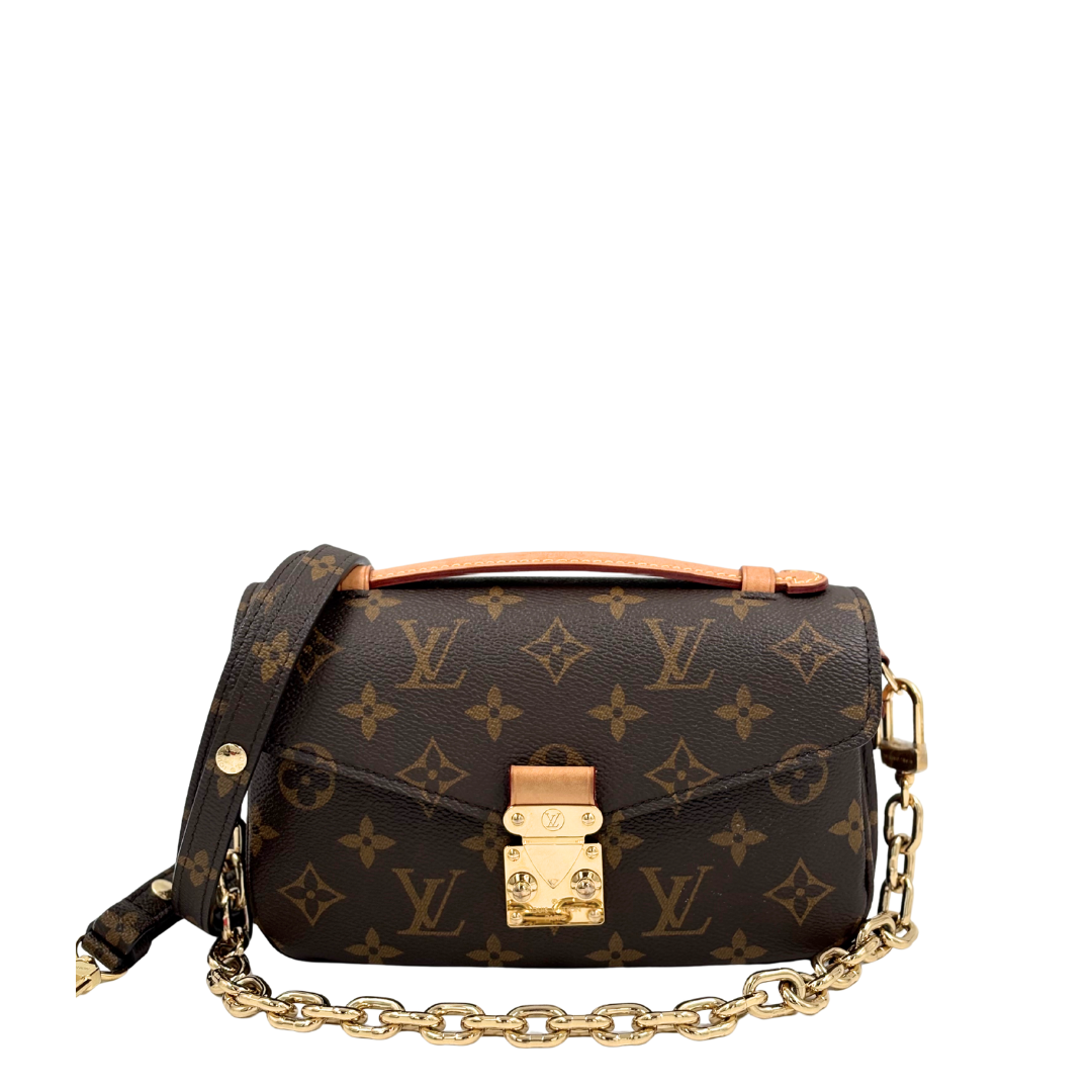 LOUIS VUITTON Pochette Metis East West in monogram canvas (microchipped)