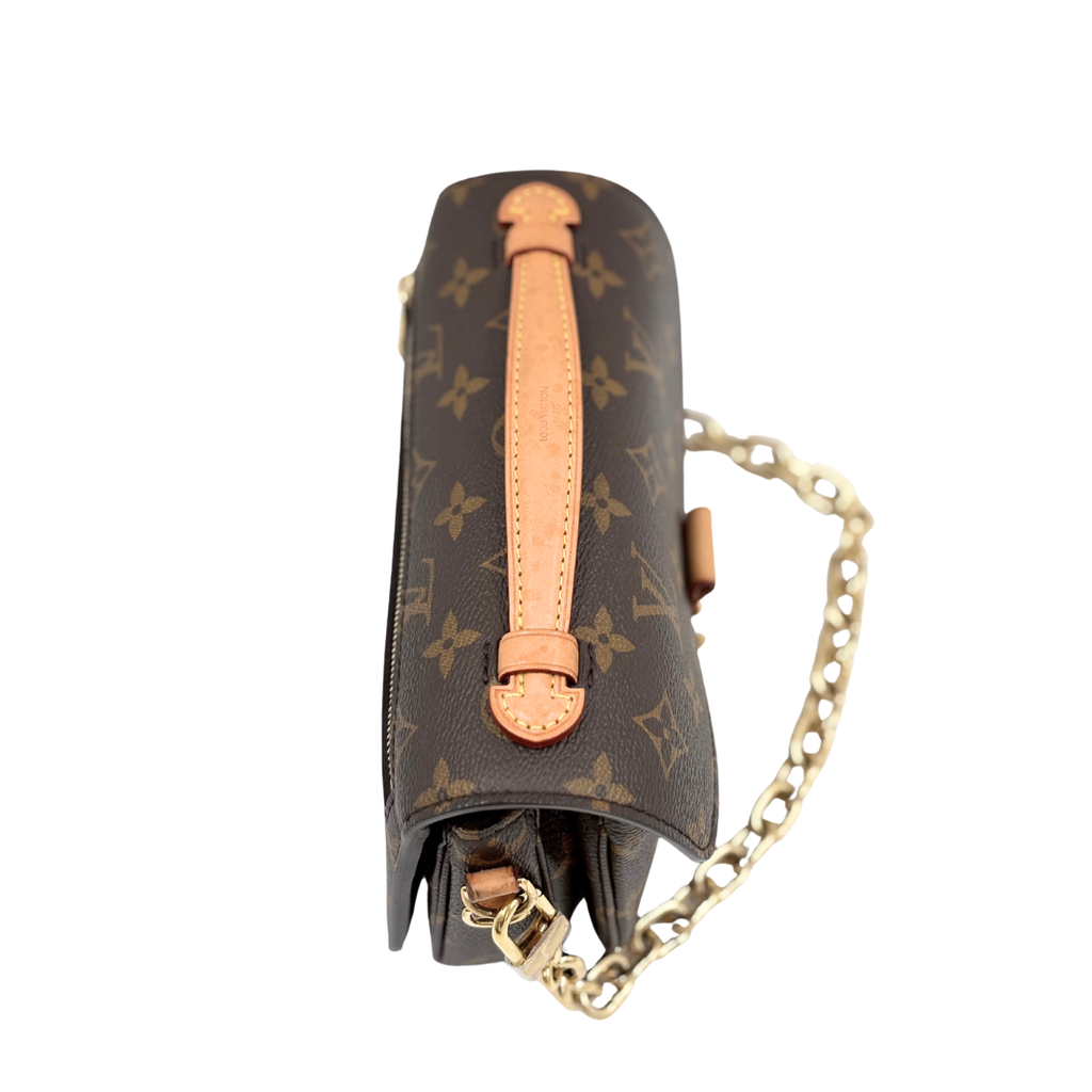 LOUIS VUITTON Pochette Metis East West in monogram canvas (microchipped)