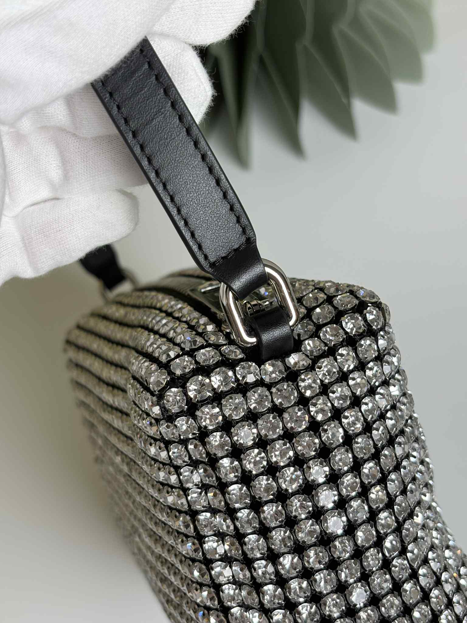 ALEXANDER WANG Heiress pouch in crystal mesh