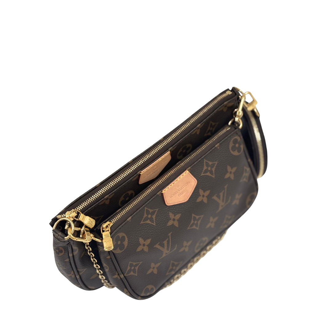 LOUIS VUITTON Multi Pochette Accessoires khaki strap