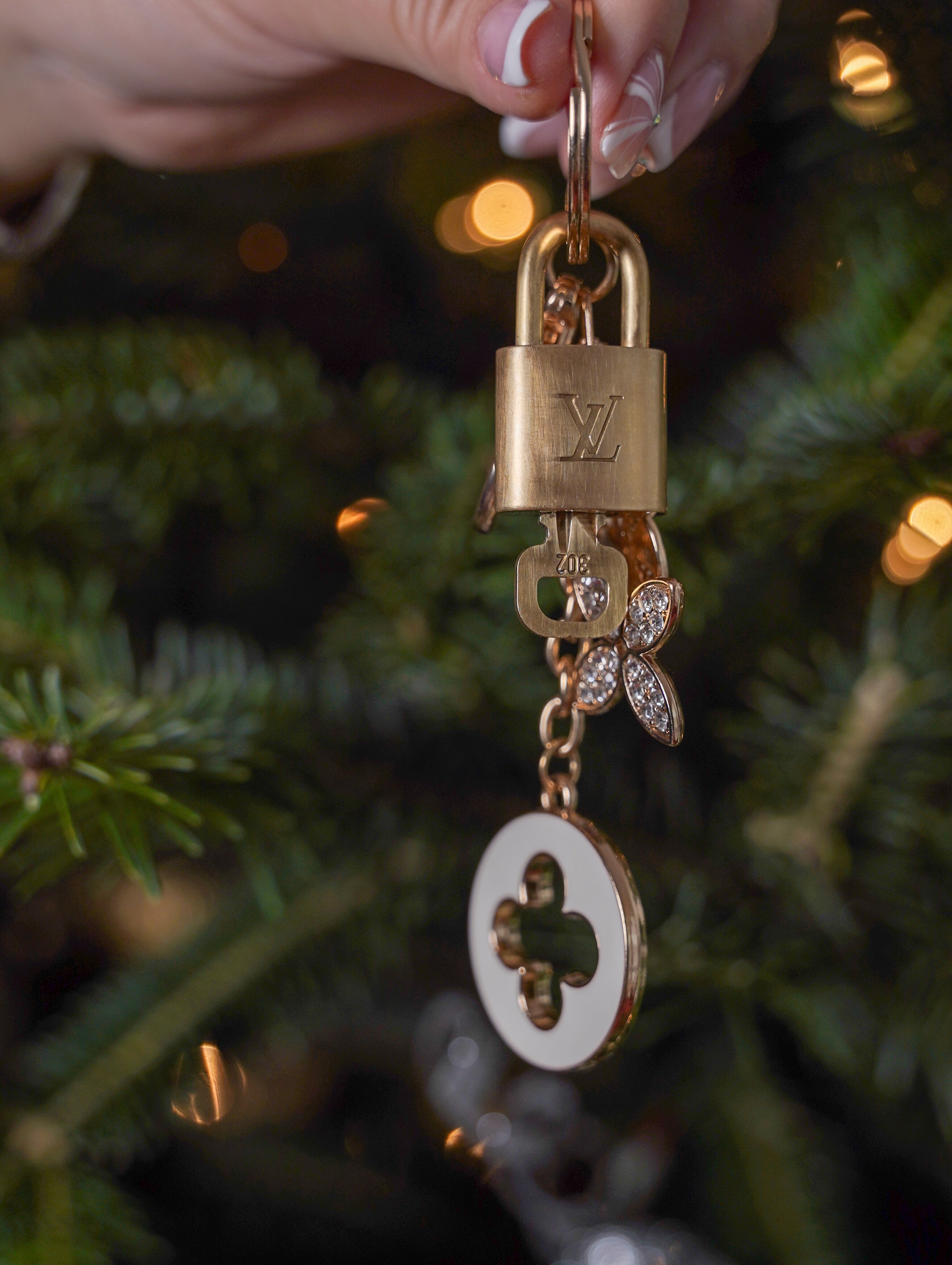 Authentic Lock & Key Set with Non-Branded Charm – Aurora Clover