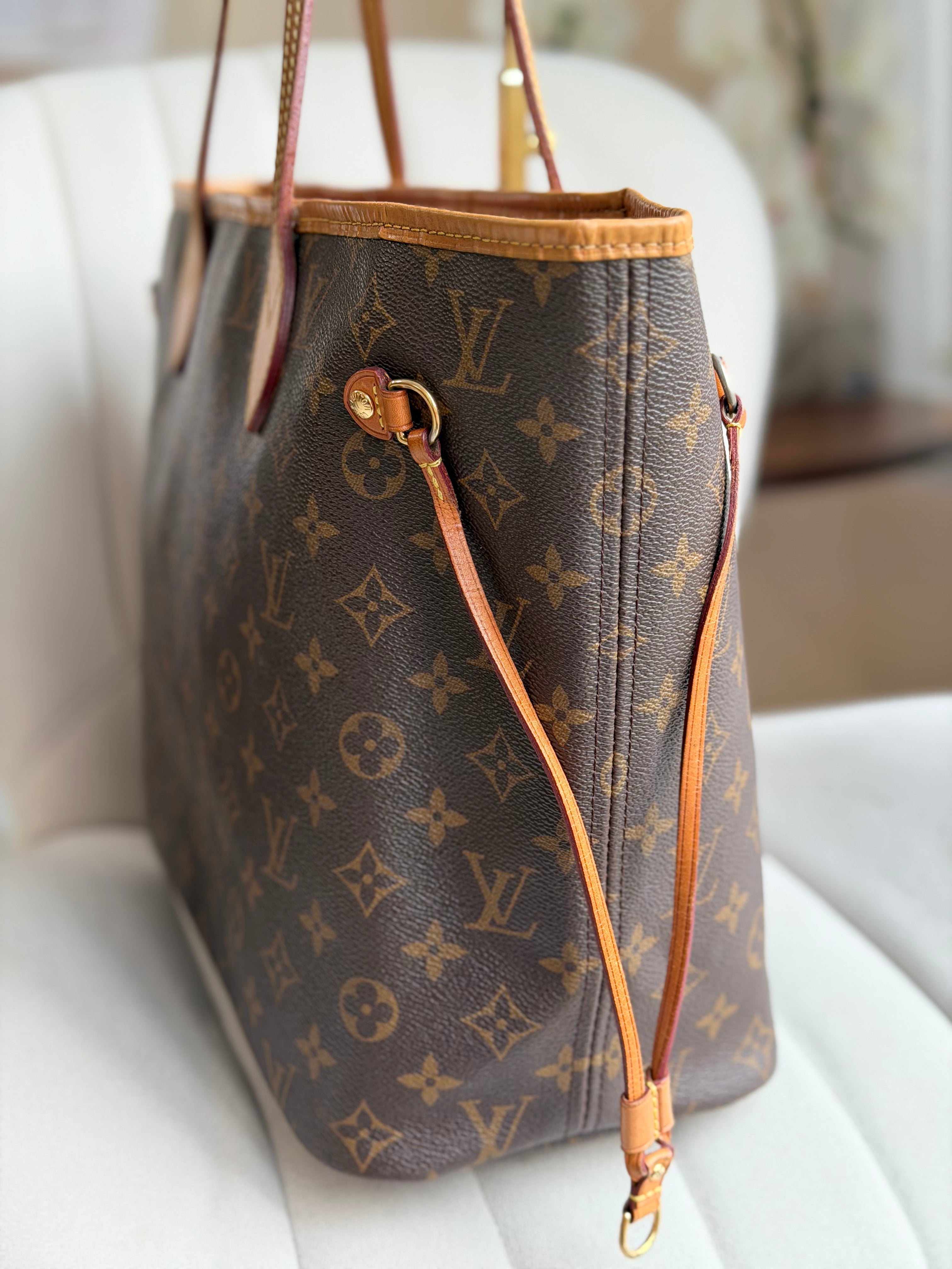 LOUIS VUITTON Neverfull MM Monogram – Pivoine Interior