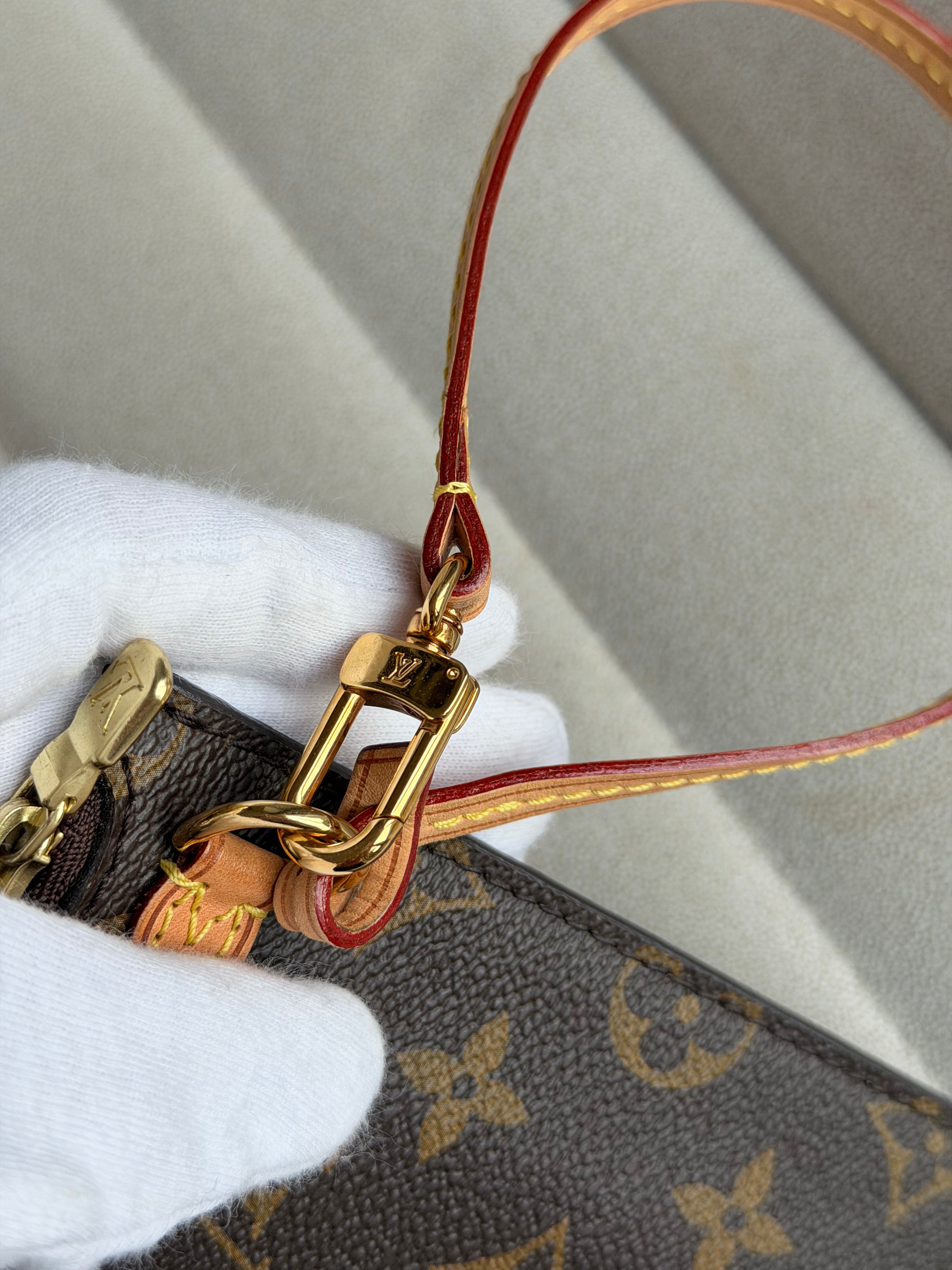 LOUIS VUITTON Neverfull MM Monogram – Pivoine Interior