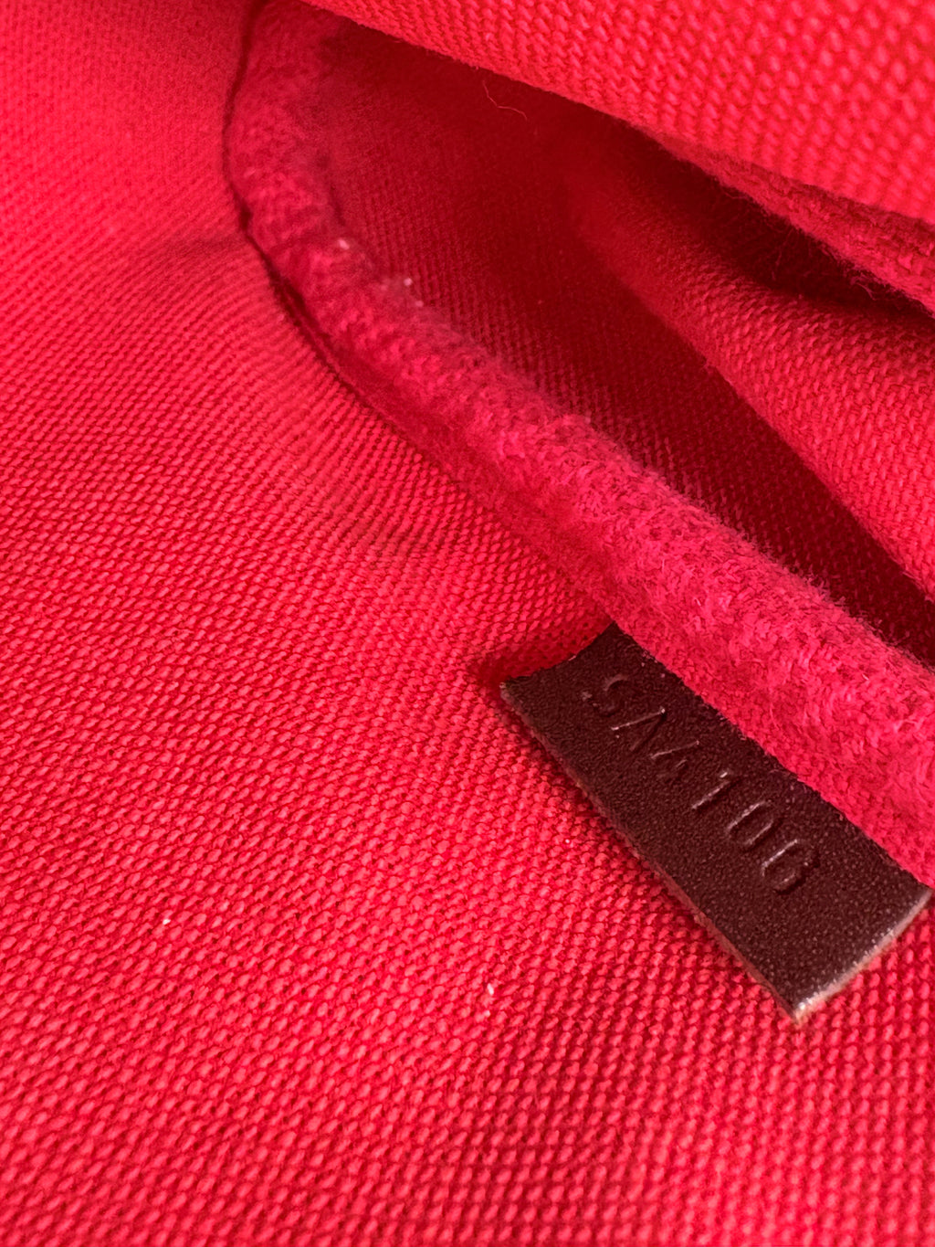 LOUIS VUITTON Favorite PM in DE canvas (discontinued)