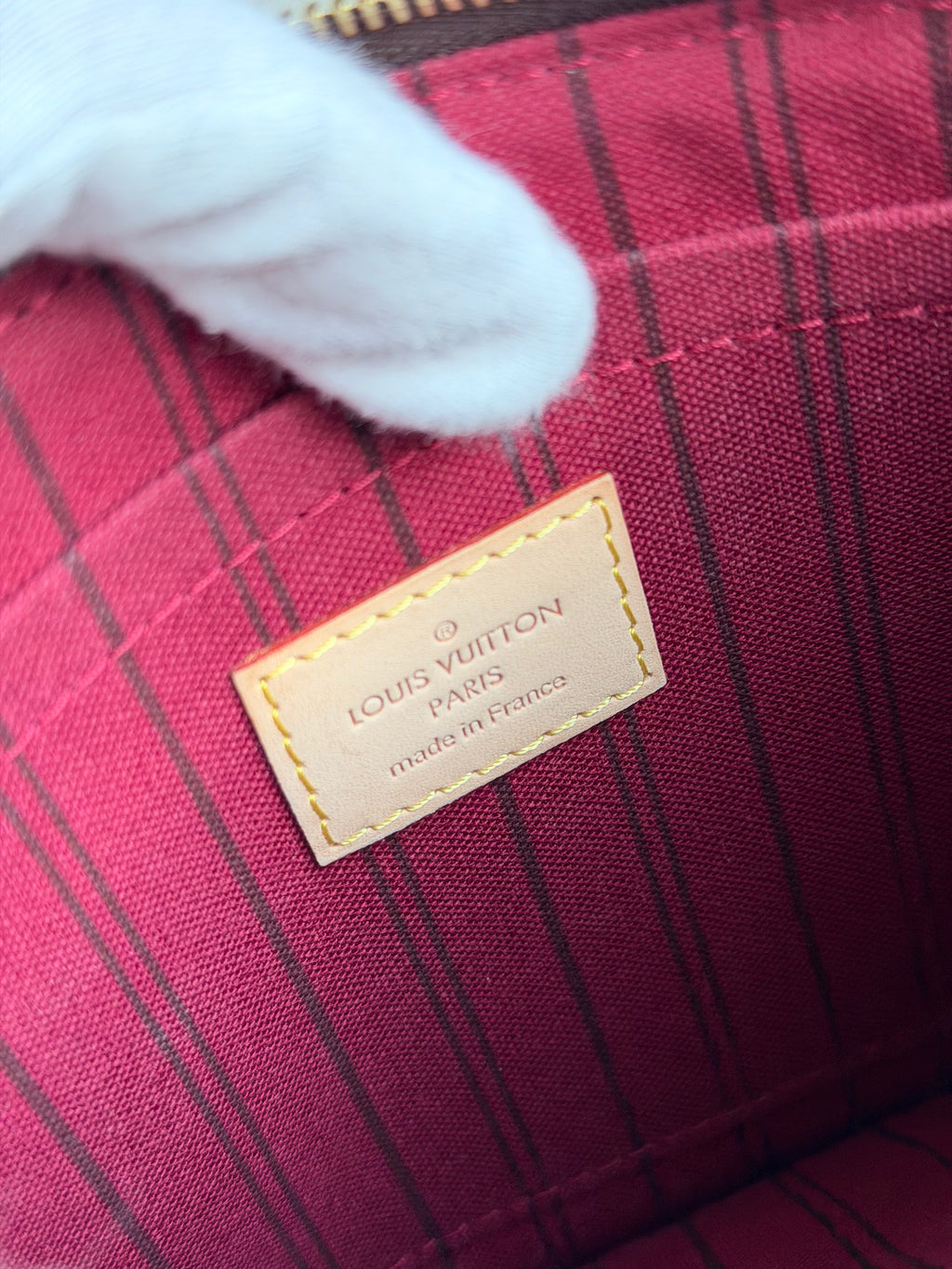 LOUIS VUITTON Neverfull MM Monogram – Pivoine Interior