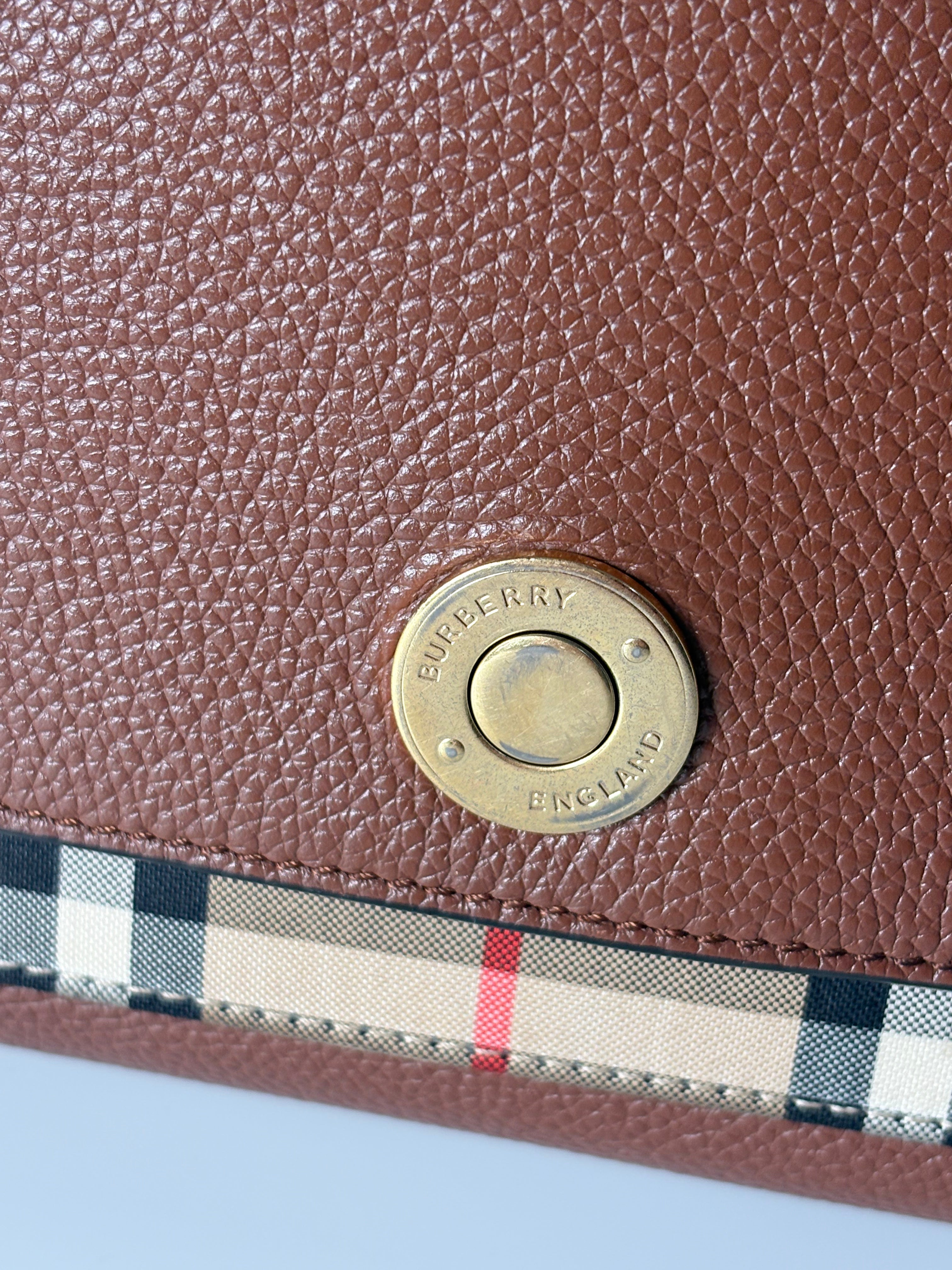 BURBERRY Note leather cross body bag