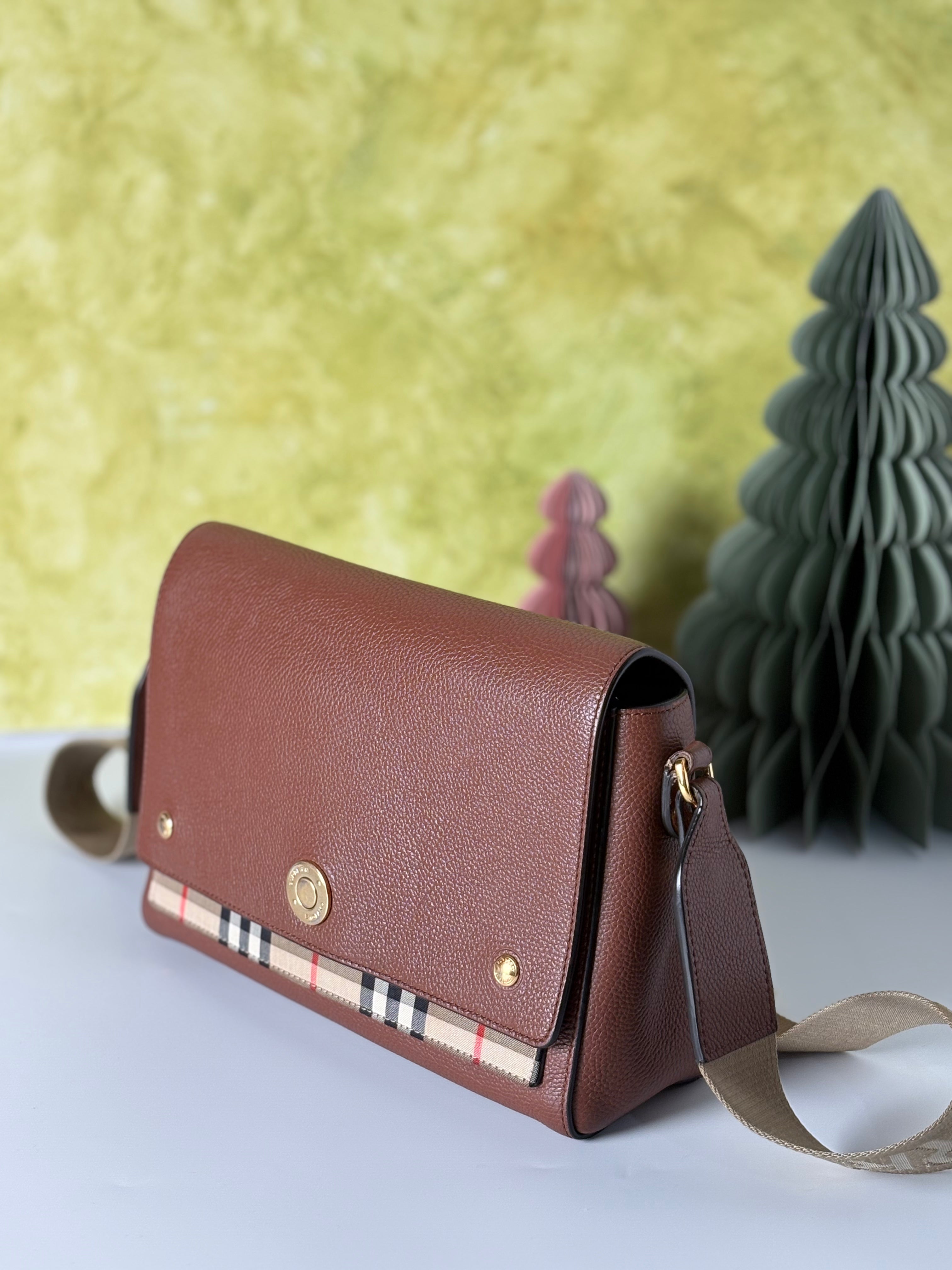 BURBERRY Note leather cross body bag