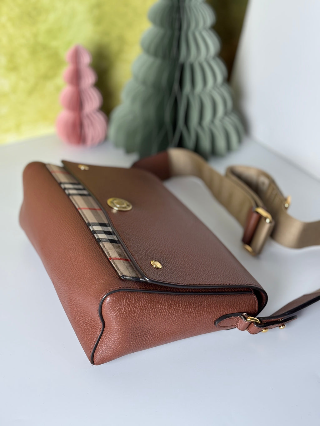 BURBERRY Note leather cross body bag