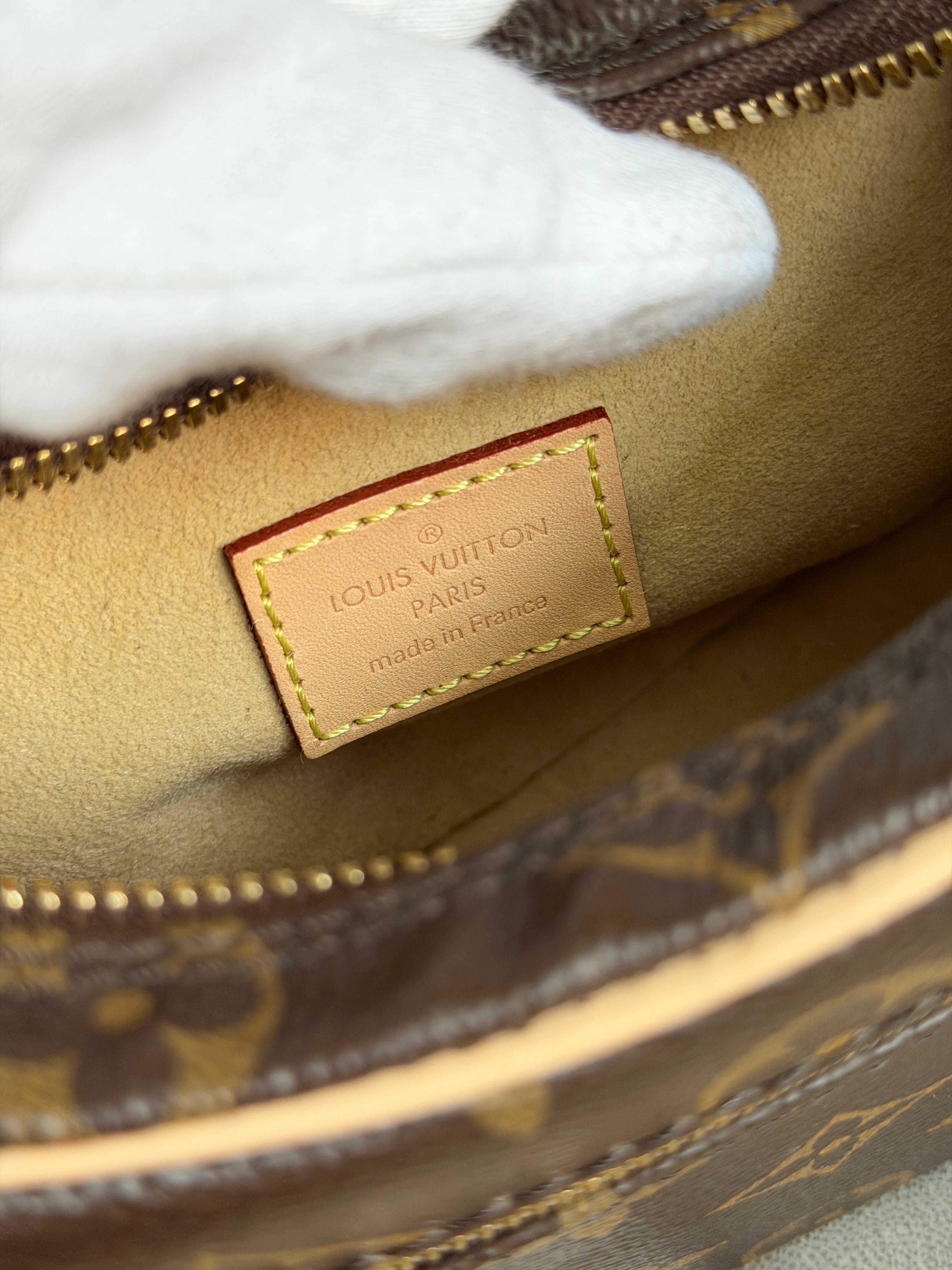 LOUIS VUITTON Loop PM Monogram