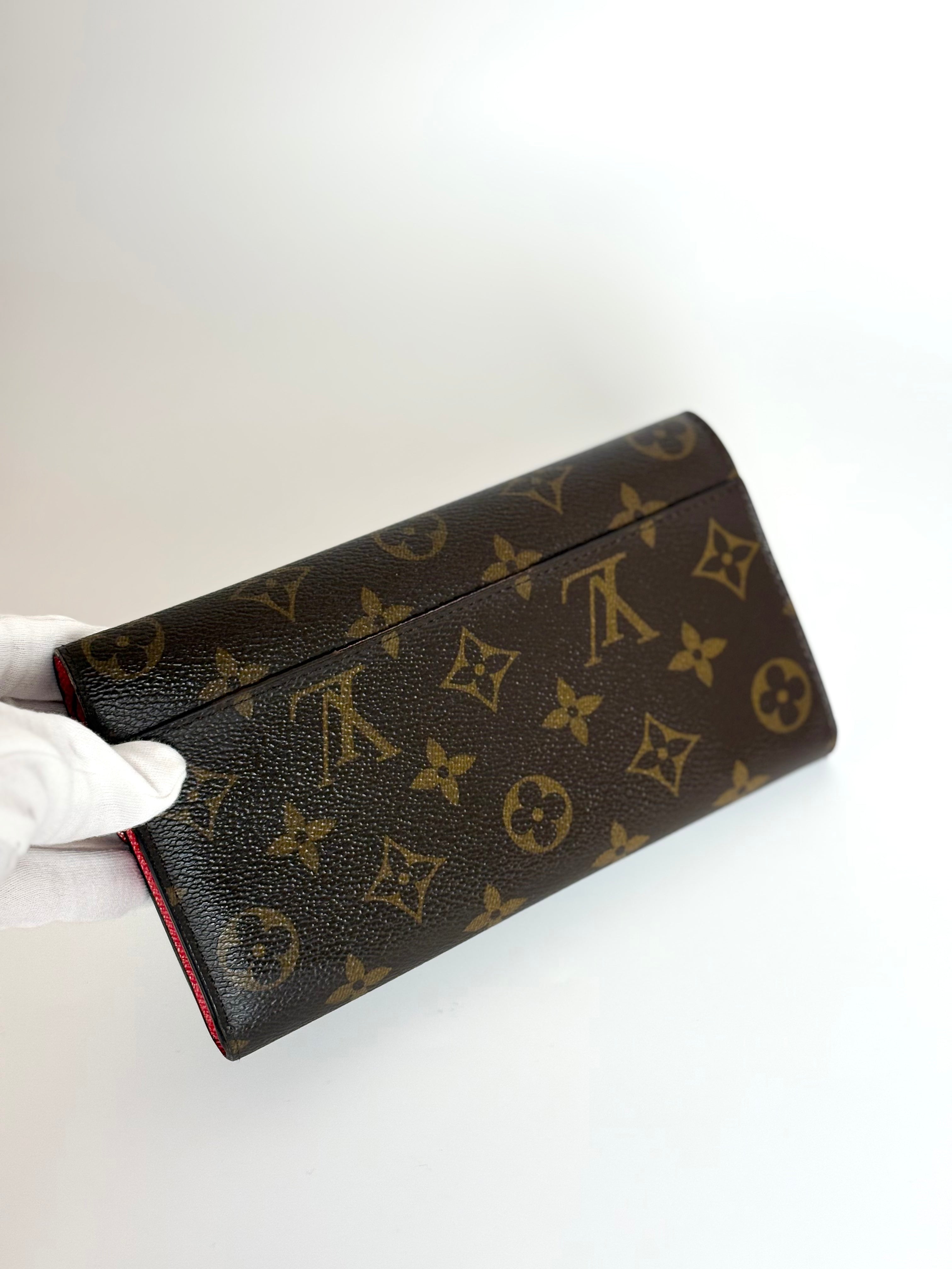 LOUIS VUITTON Monogram Sarah Wallet Coquelicot Red