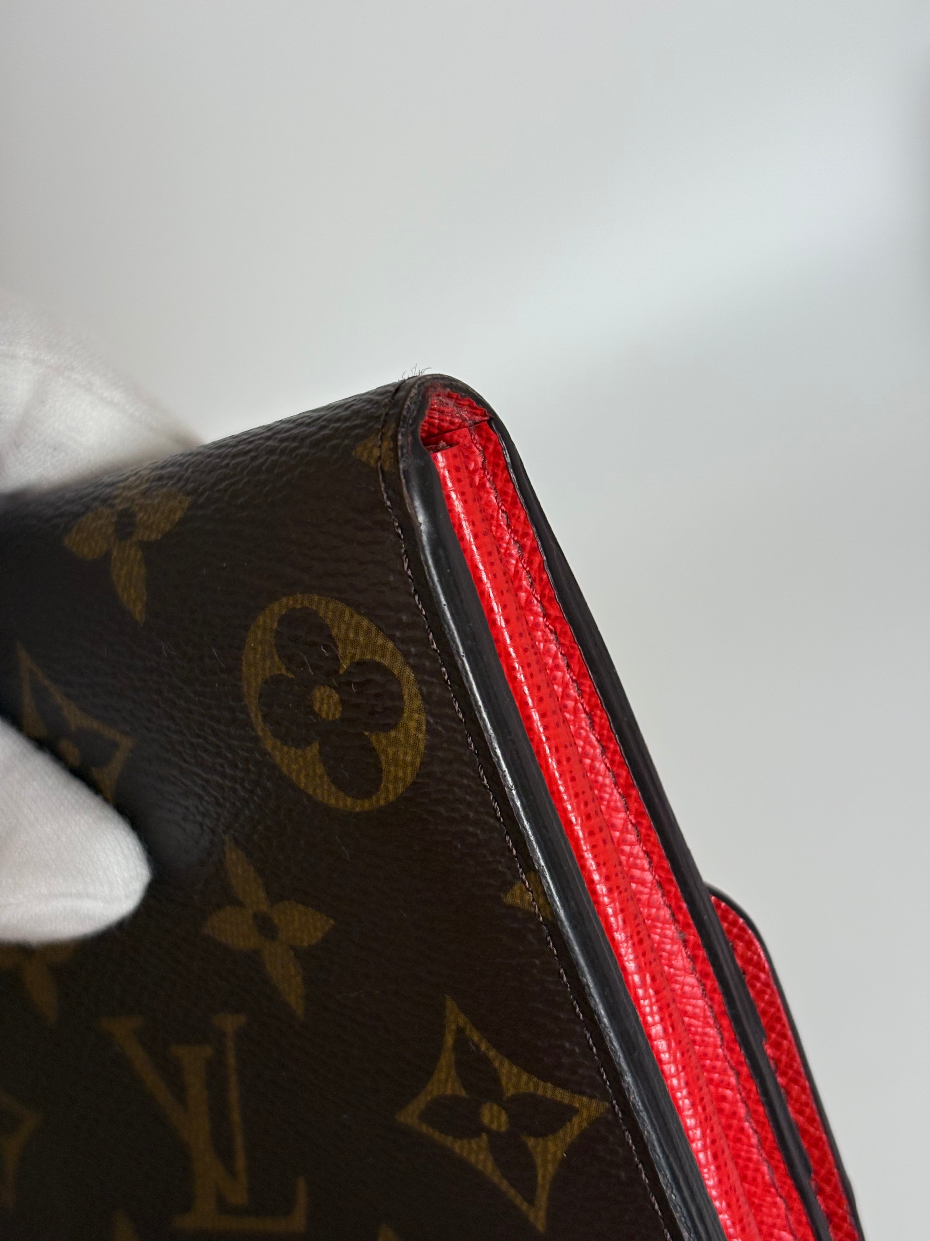 LOUIS VUITTON Monogram Sarah Wallet Coquelicot Red