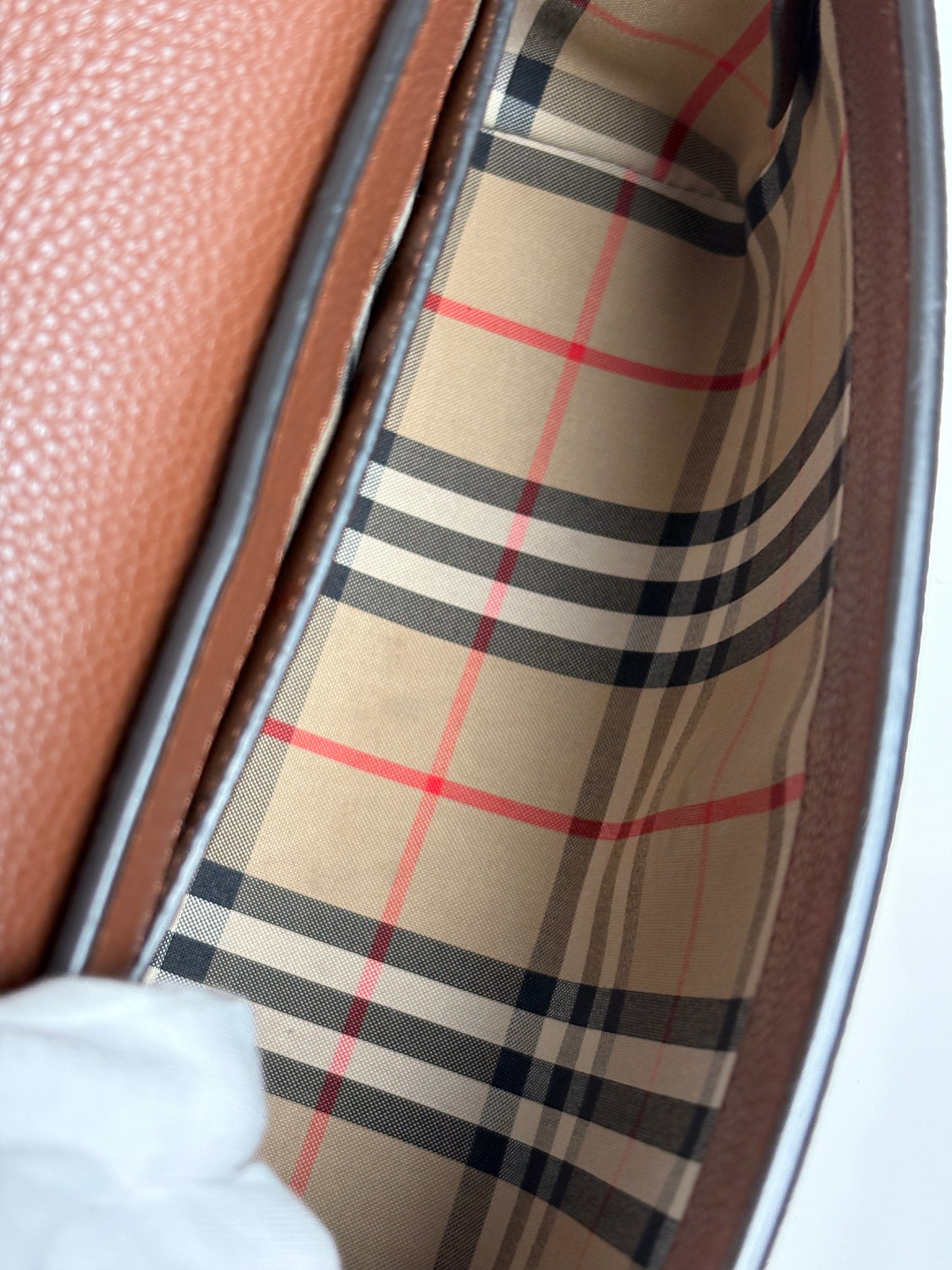 BURBERRY Note leather cross body bag