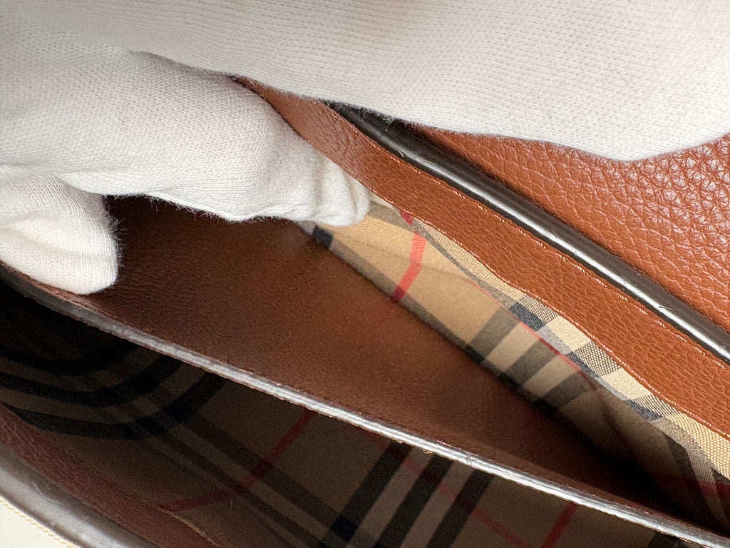 BURBERRY Note leather cross body bag
