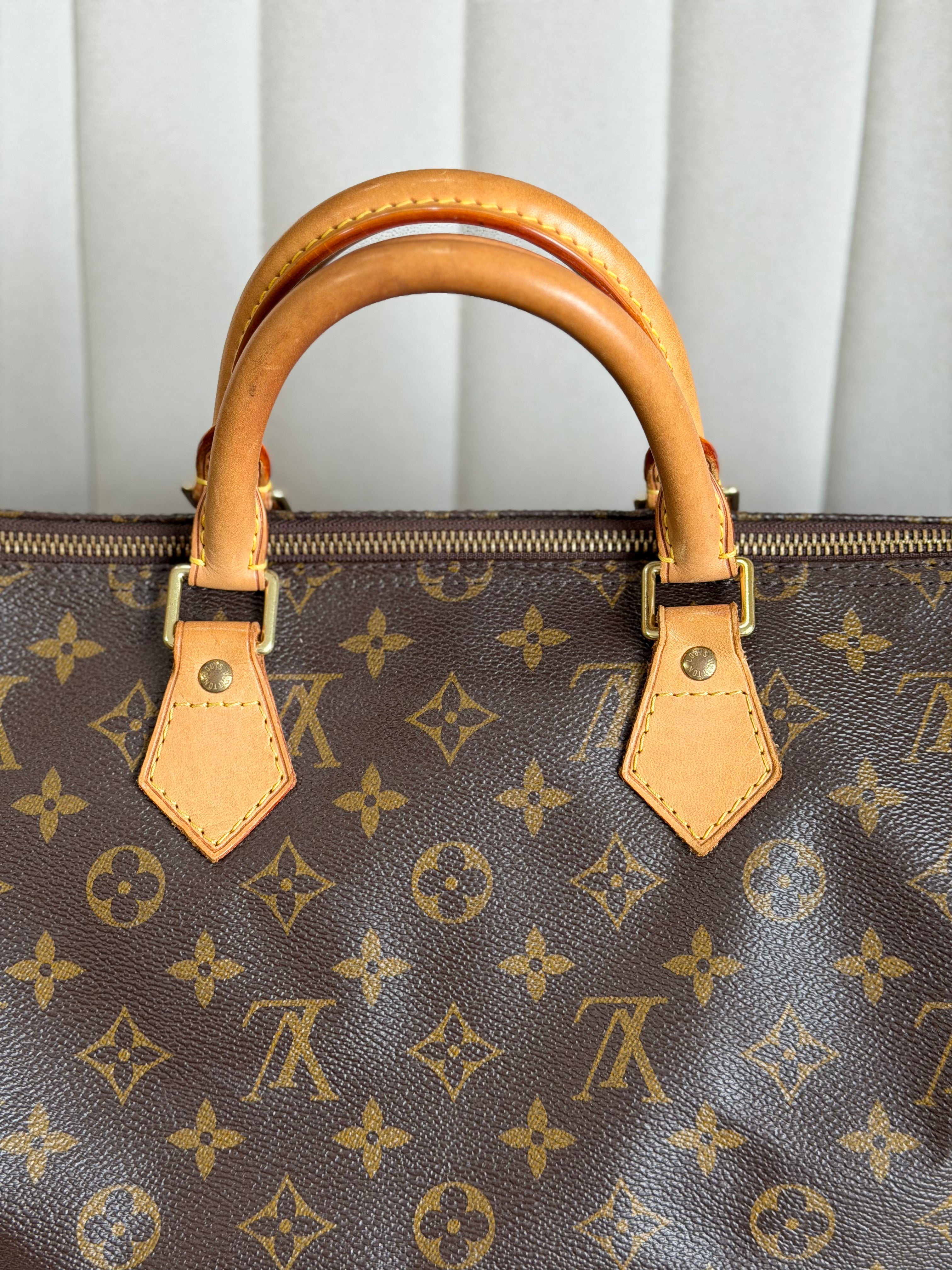 LOUIS VUITTON Speedy 35 Monogram Canvas