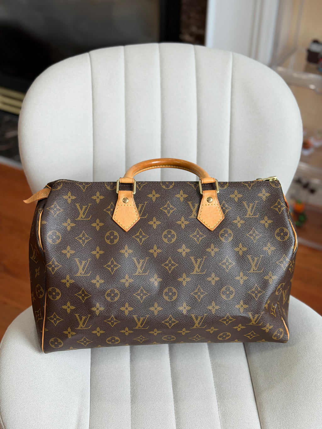 LOUIS VUITTON Speedy 35 Monogram Canvas