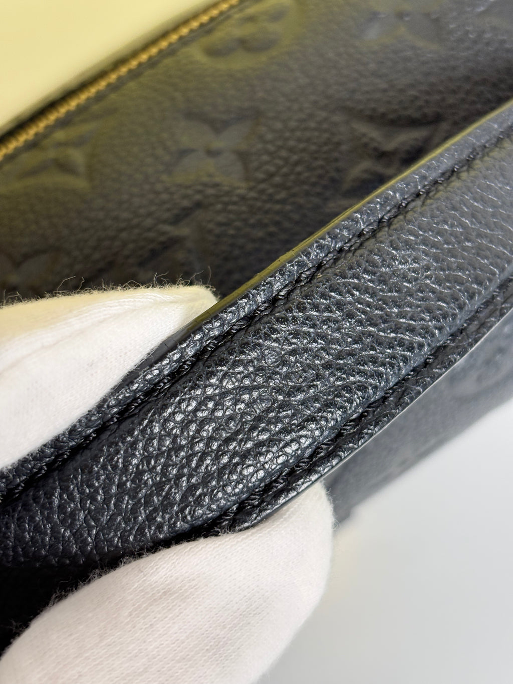 LOUIS VUITTON Metis empreinte black leather