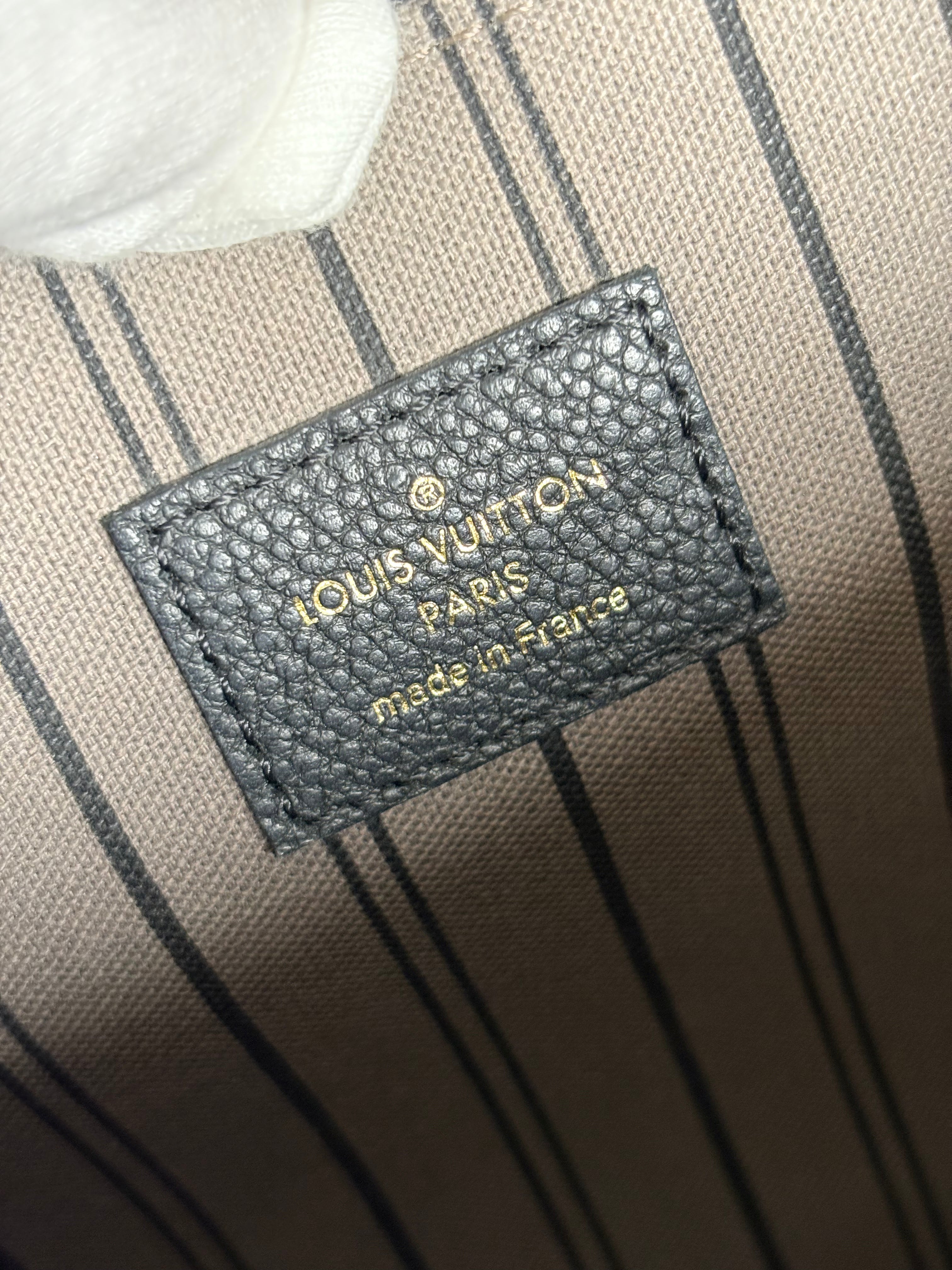 LOUIS VUITTON Metis empreinte black leather