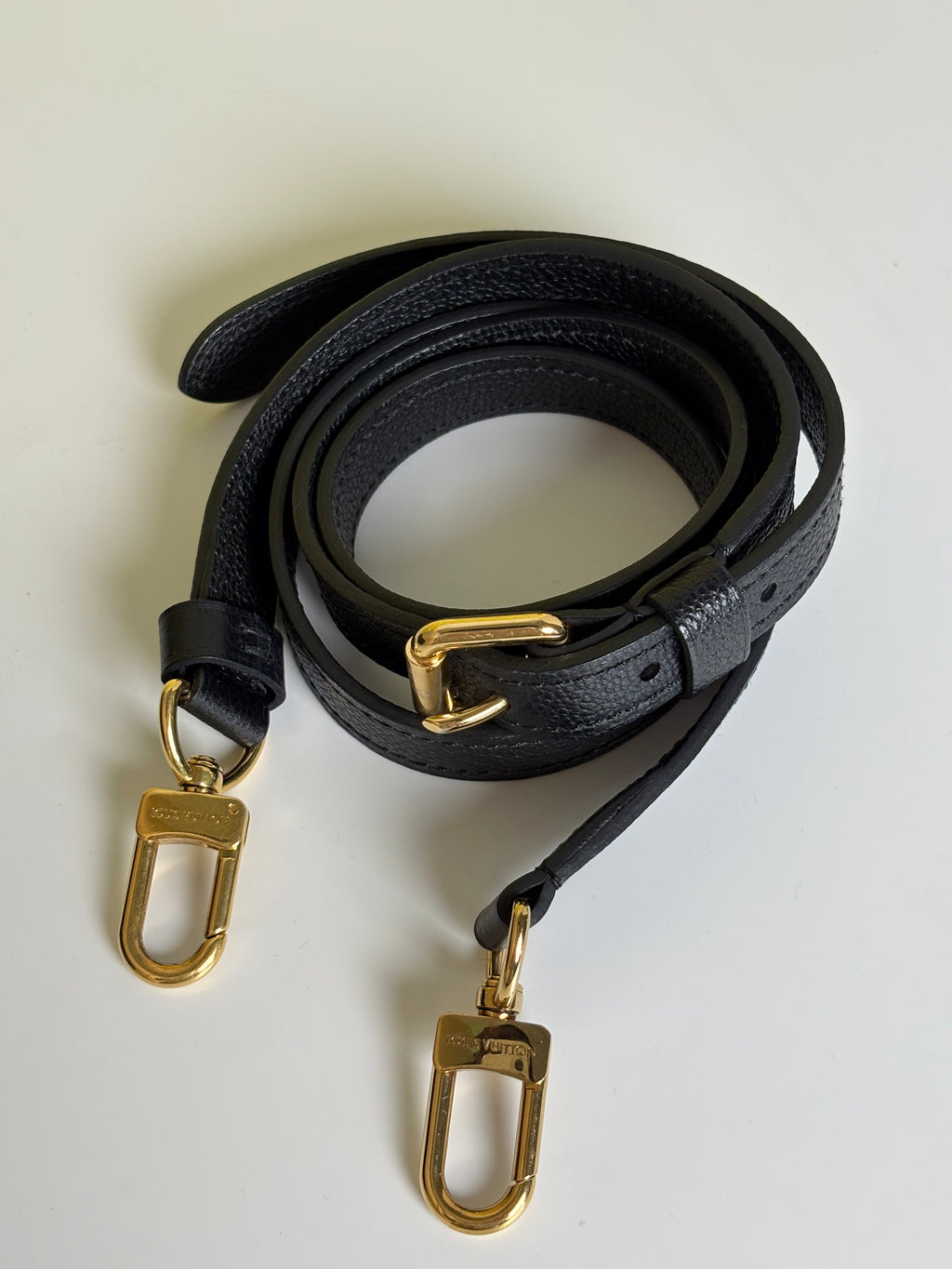 LOUIS VUITTON Metis empreinte black leather