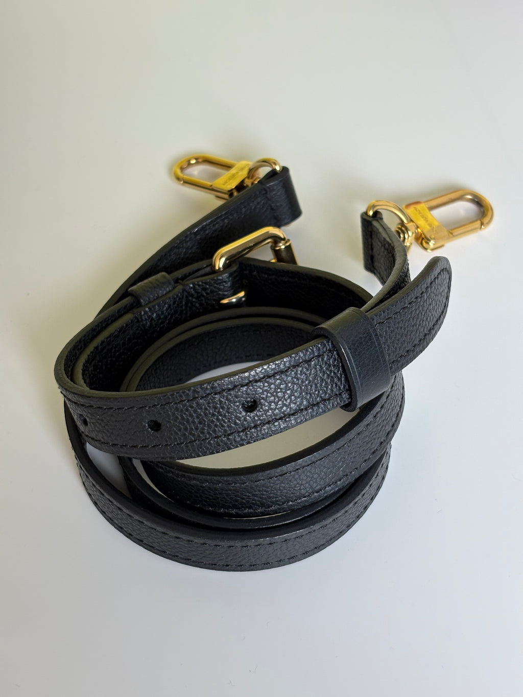 LOUIS VUITTON Metis empreinte black leather