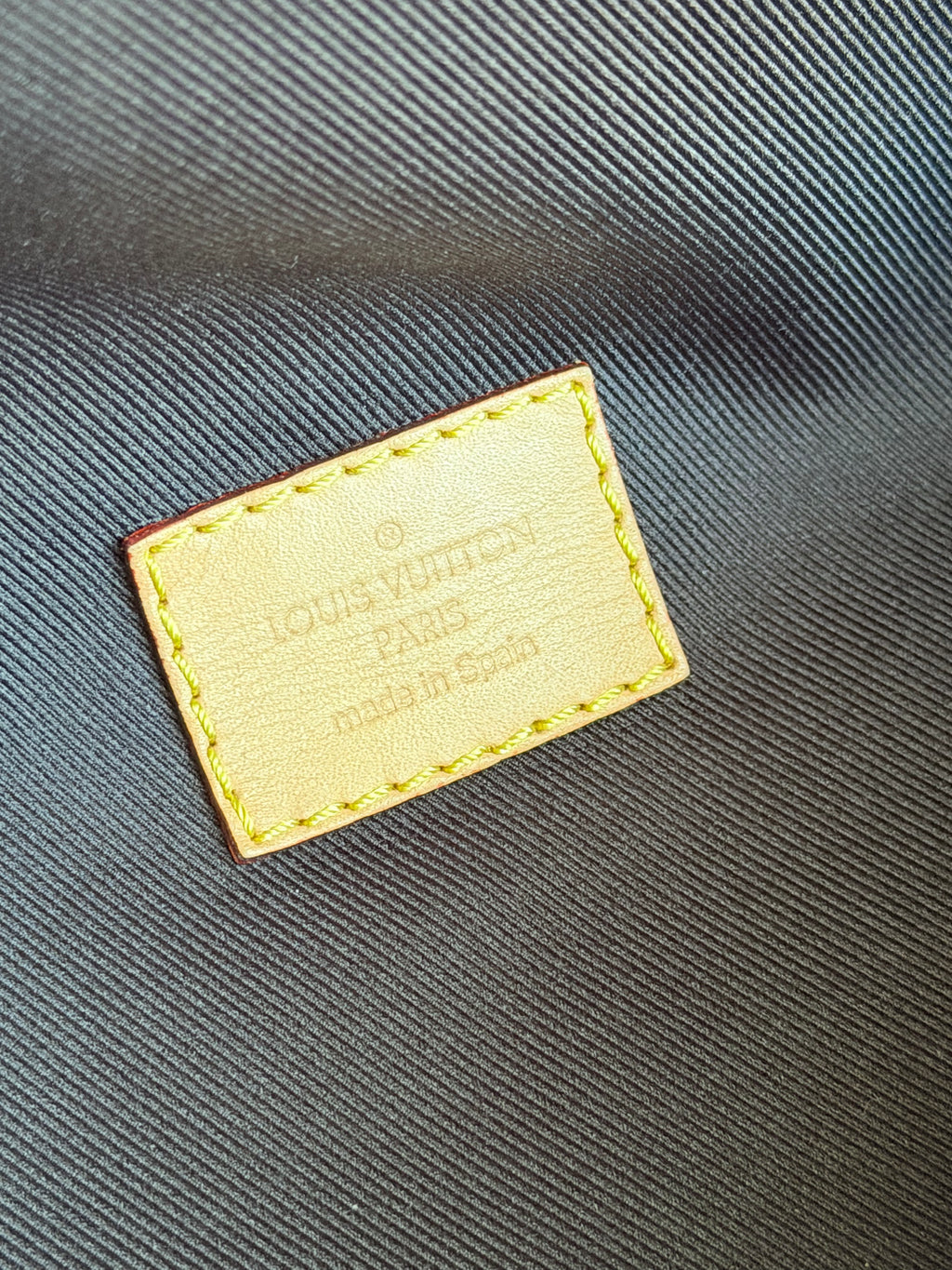 LOUIS VUITTON Bumbag Monogram