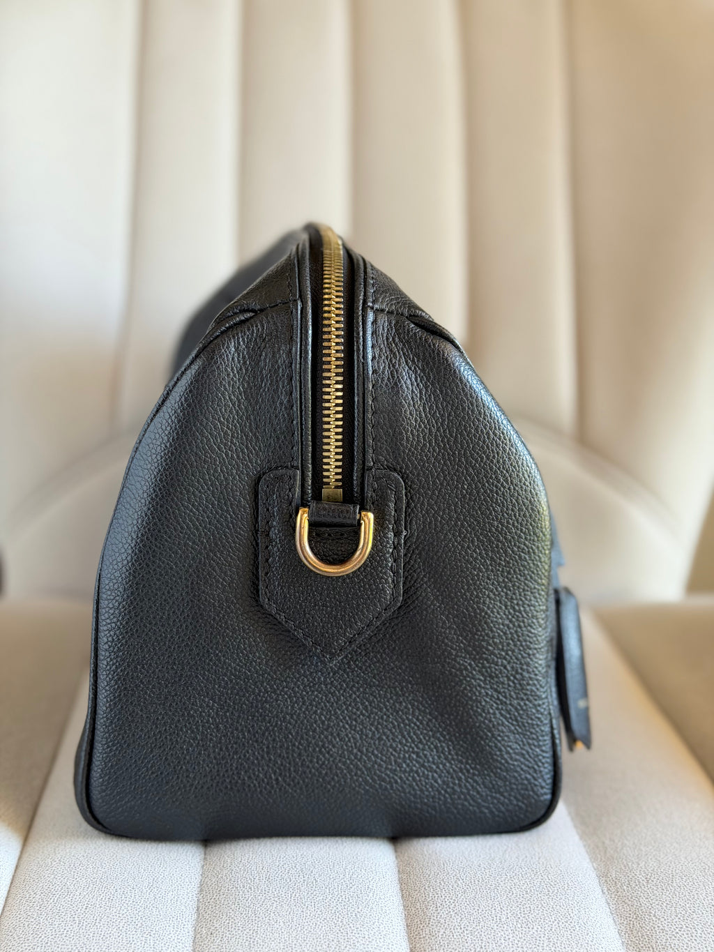 LOUIS VUITTON Speedy Bandoulière 25 – Empreinte Noir