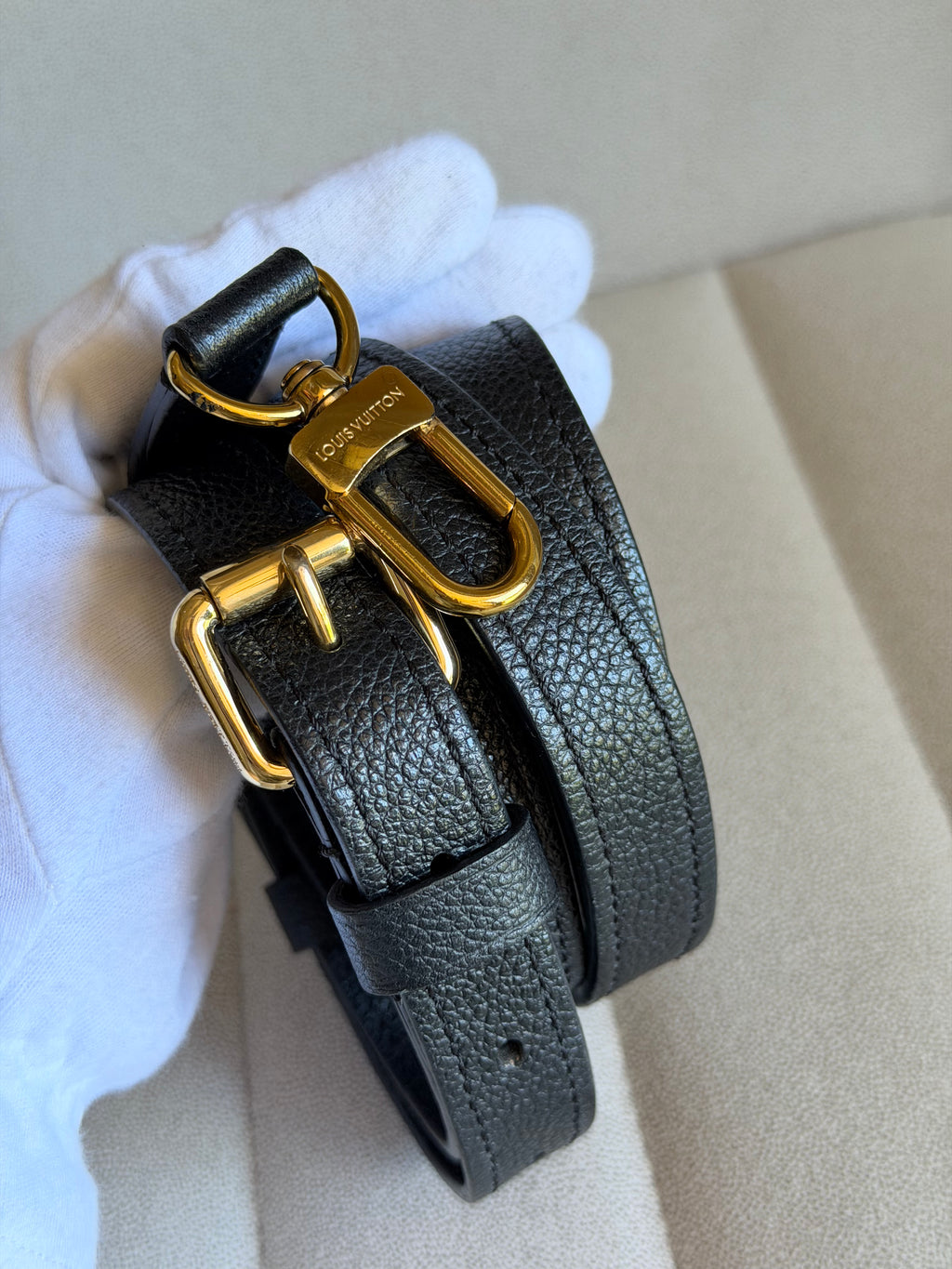 LOUIS VUITTON Speedy Bandoulière 25 – Empreinte Noir