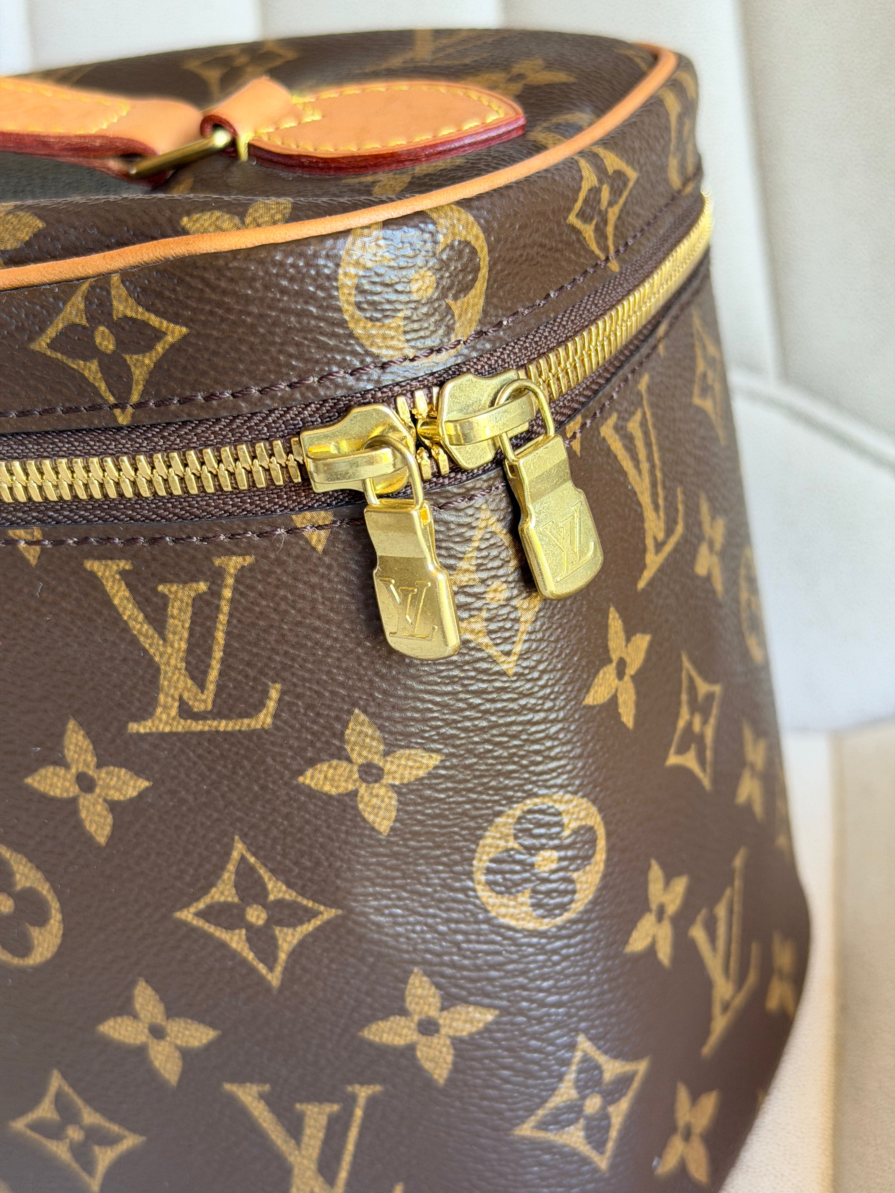 LOUIS VUITTON Nice BB Monogram