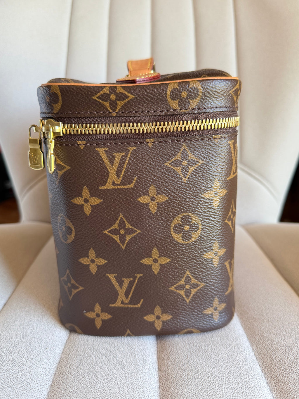 LOUIS VUITTON Nice BB Monogram