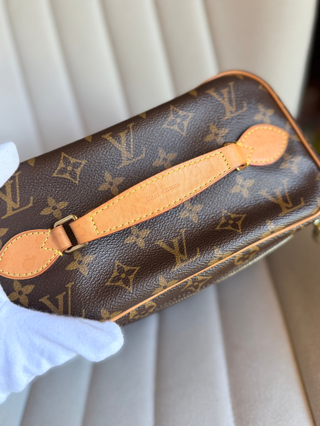 LOUIS VUITTON Nice BB Monogram