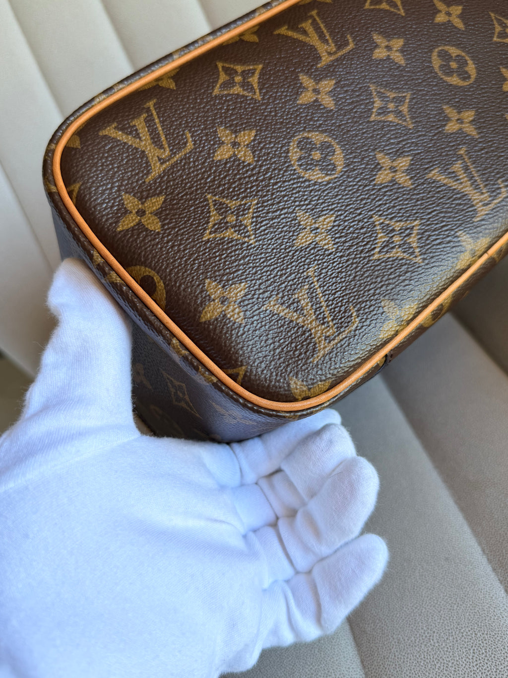 LOUIS VUITTON Nice BB Monogram