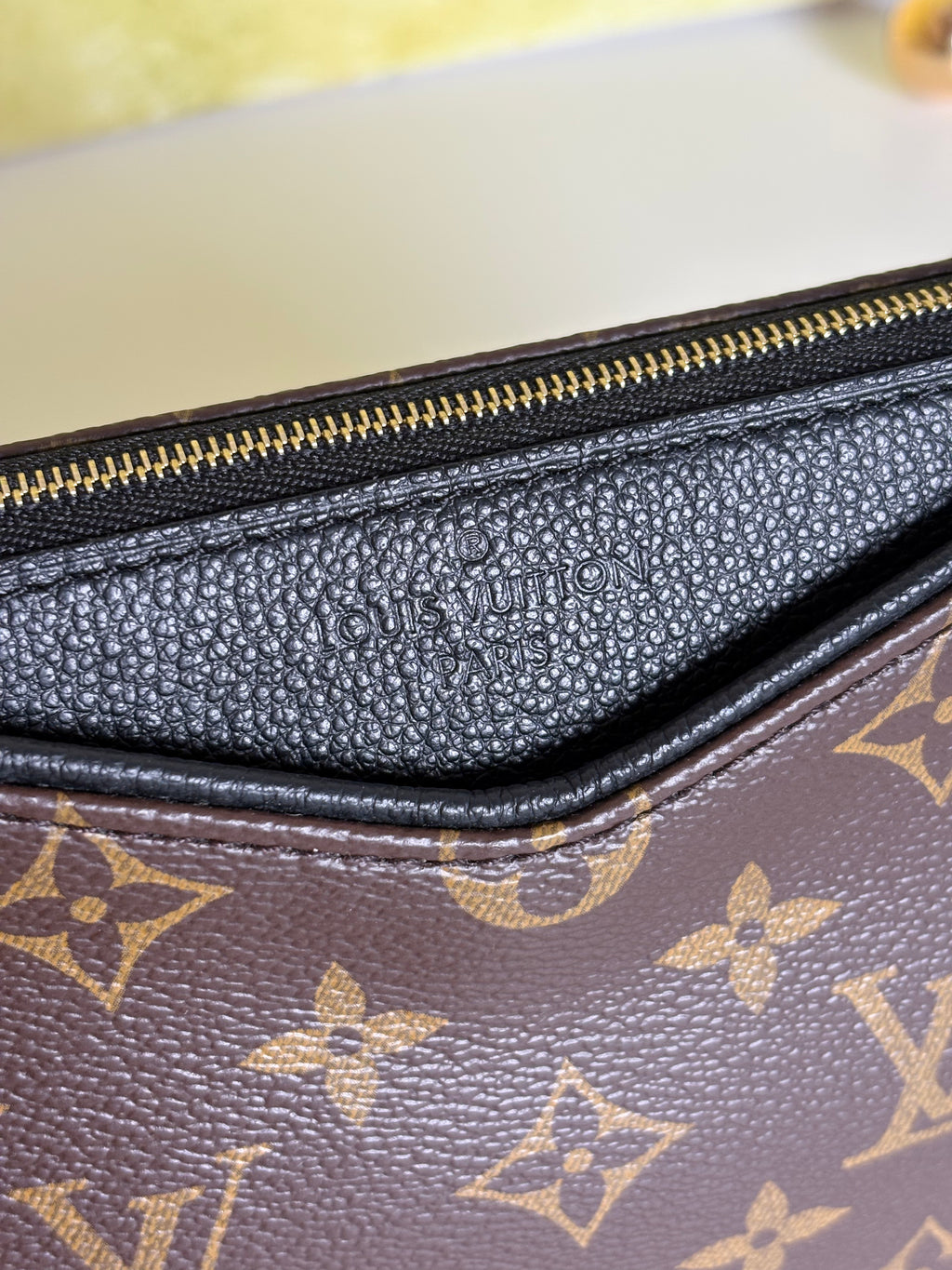 LOUIS VUITTON Monogram Pallas Noir/Black Clutch Crossbody