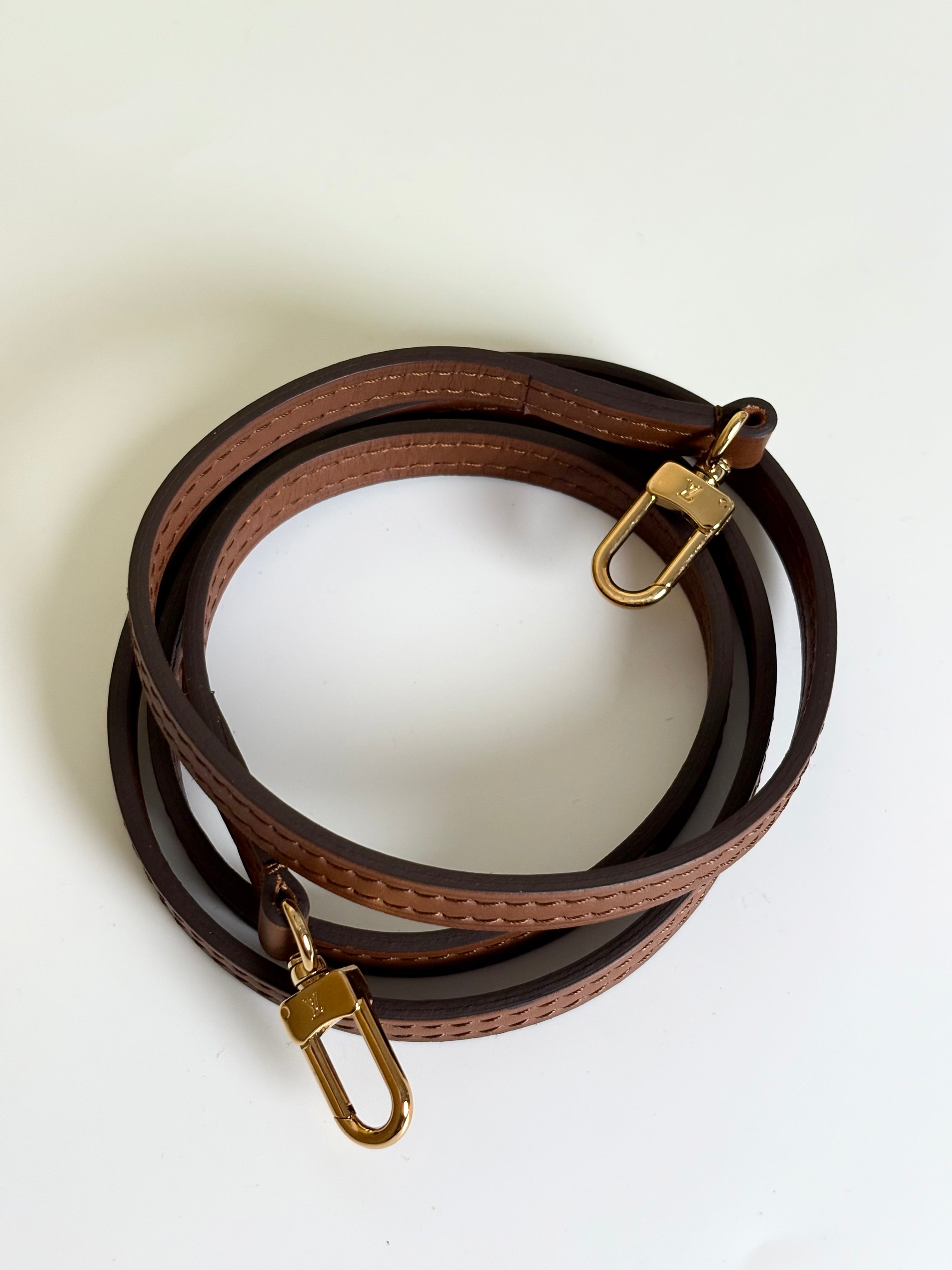 LOUIS VUITTON Monogram Pallas Noir/Black Clutch Crossbody