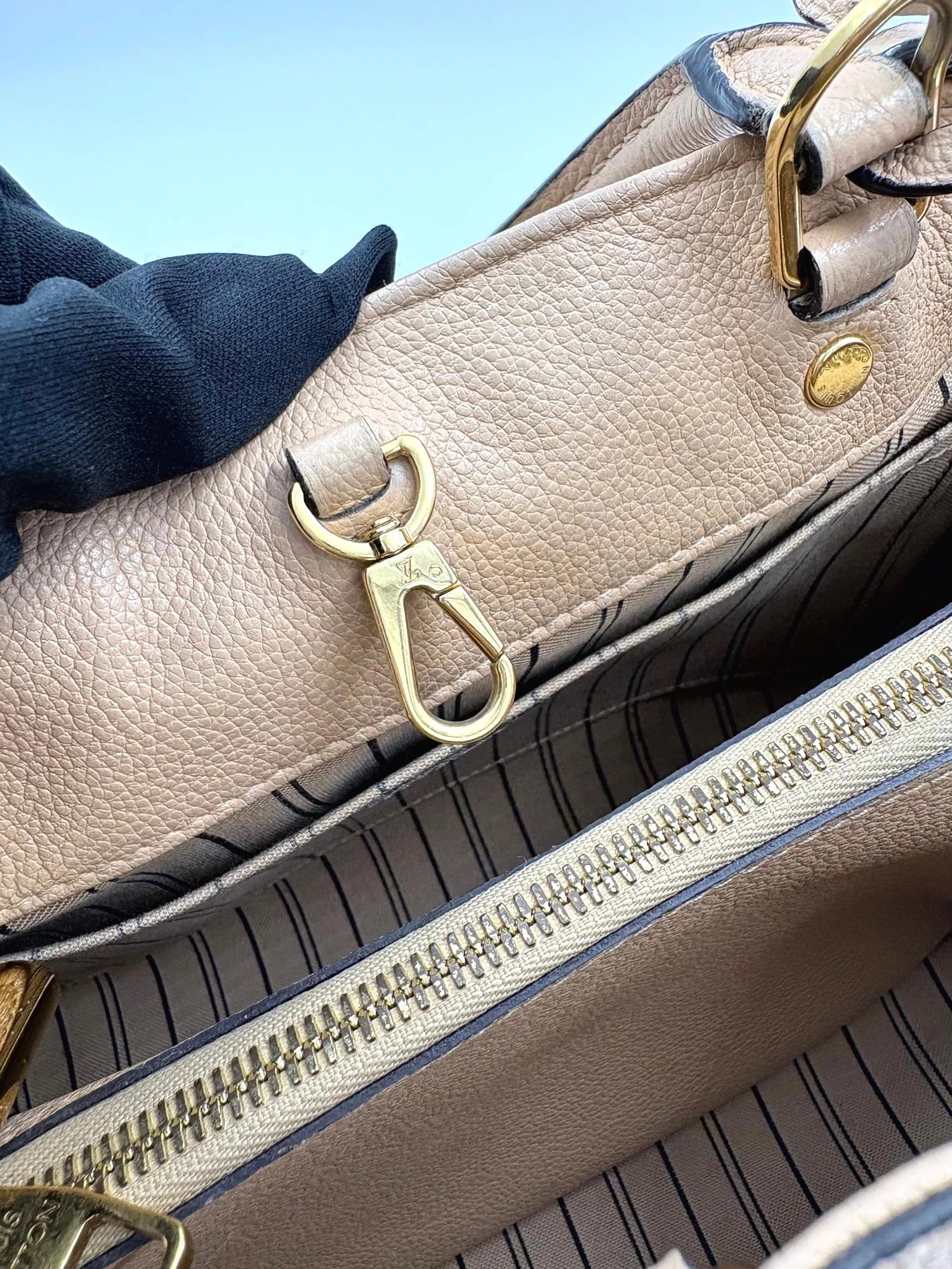 LOUIS VUITTON Montaigne MM neutrals Empreinte leather