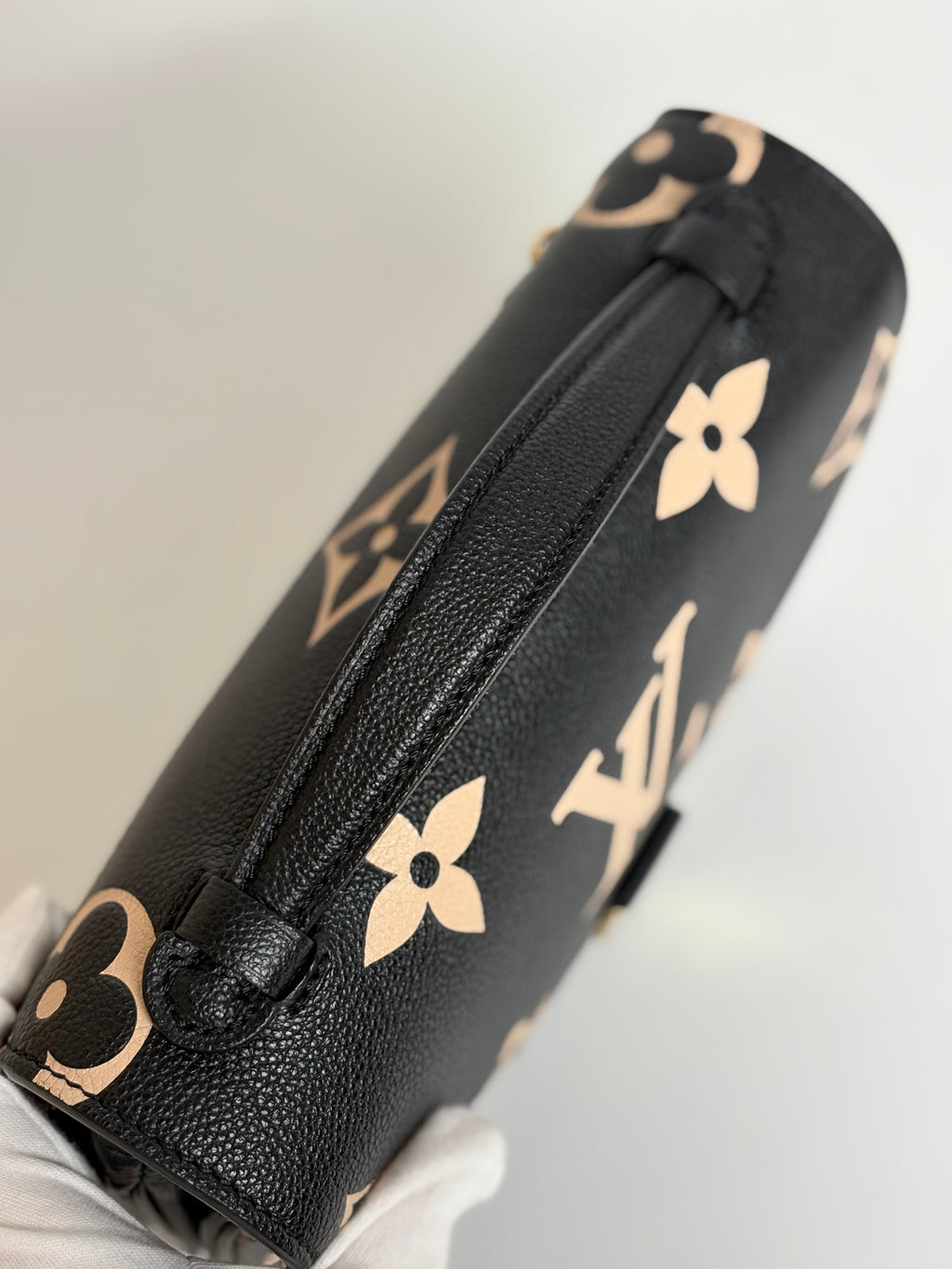 LOUIS VUITTON Bicolor Monogram Empreinte Pochette Métis