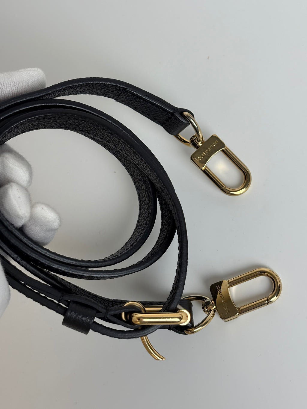 LOUIS VUITTON Bicolor Monogram Empreinte Pochette Métis