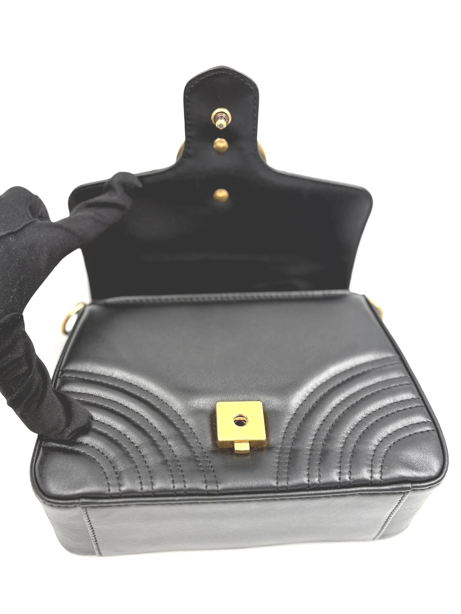 GUCCI marmont mini top handle in black leather
