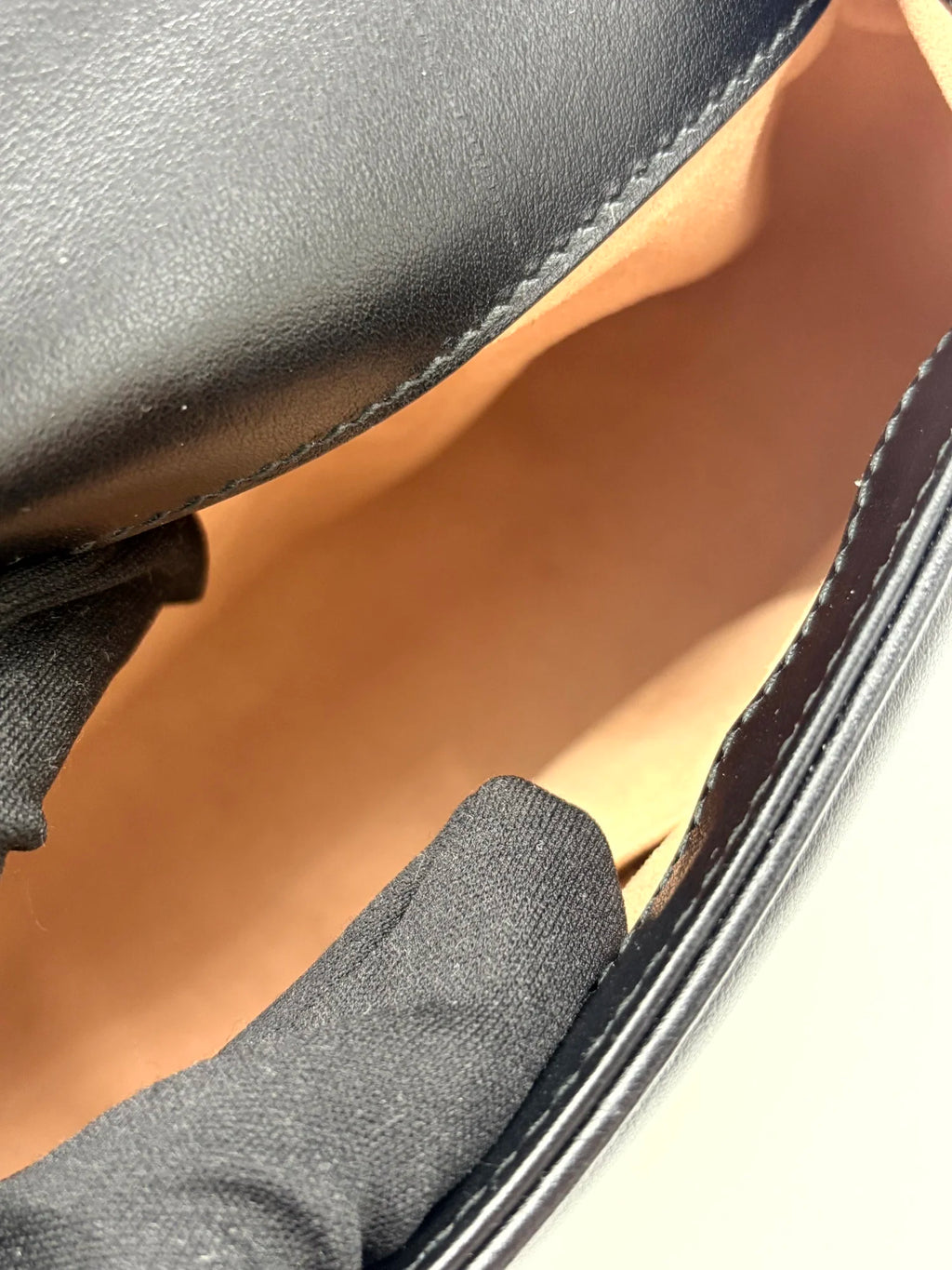 GUCCI marmont mini top handle in black leather