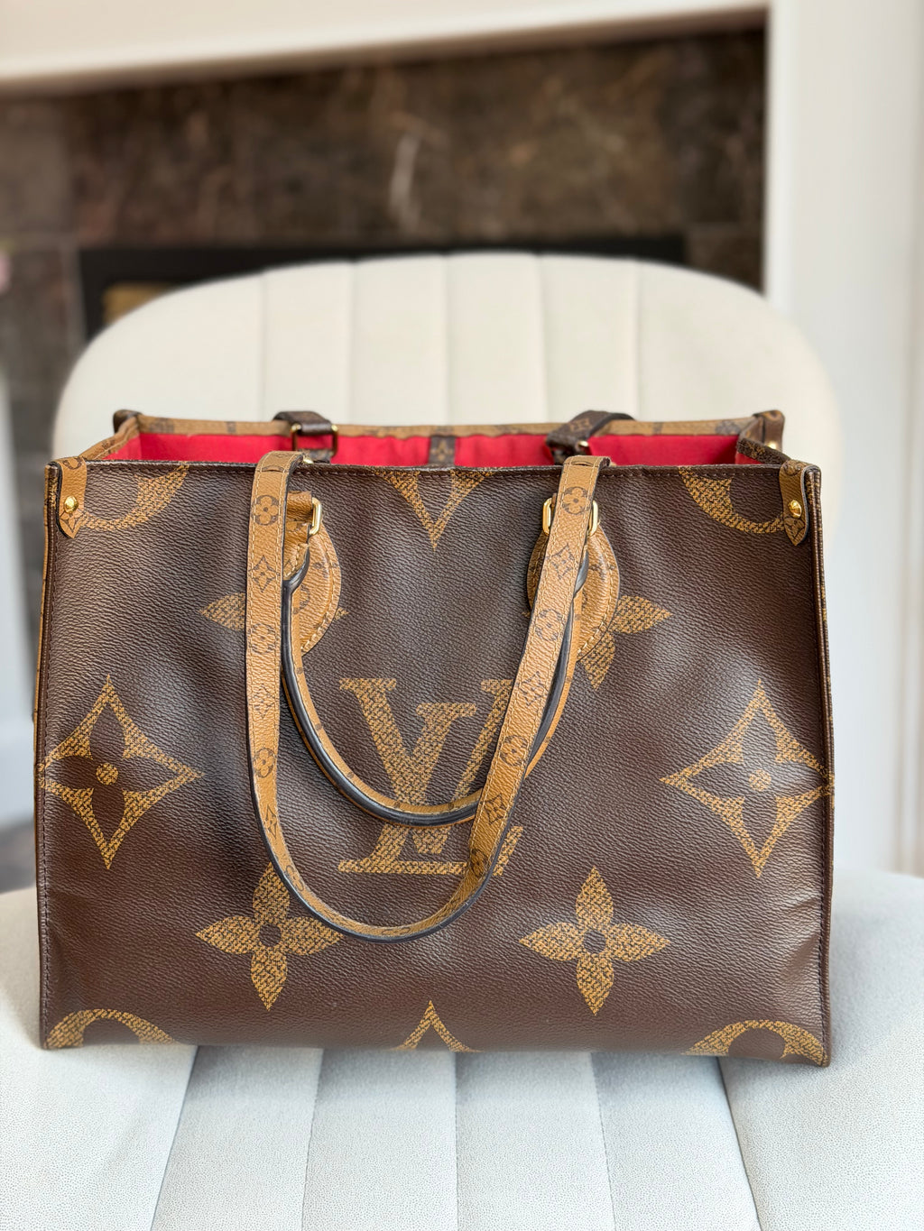 LOUIS VUITTON OnTheGo MM monogram