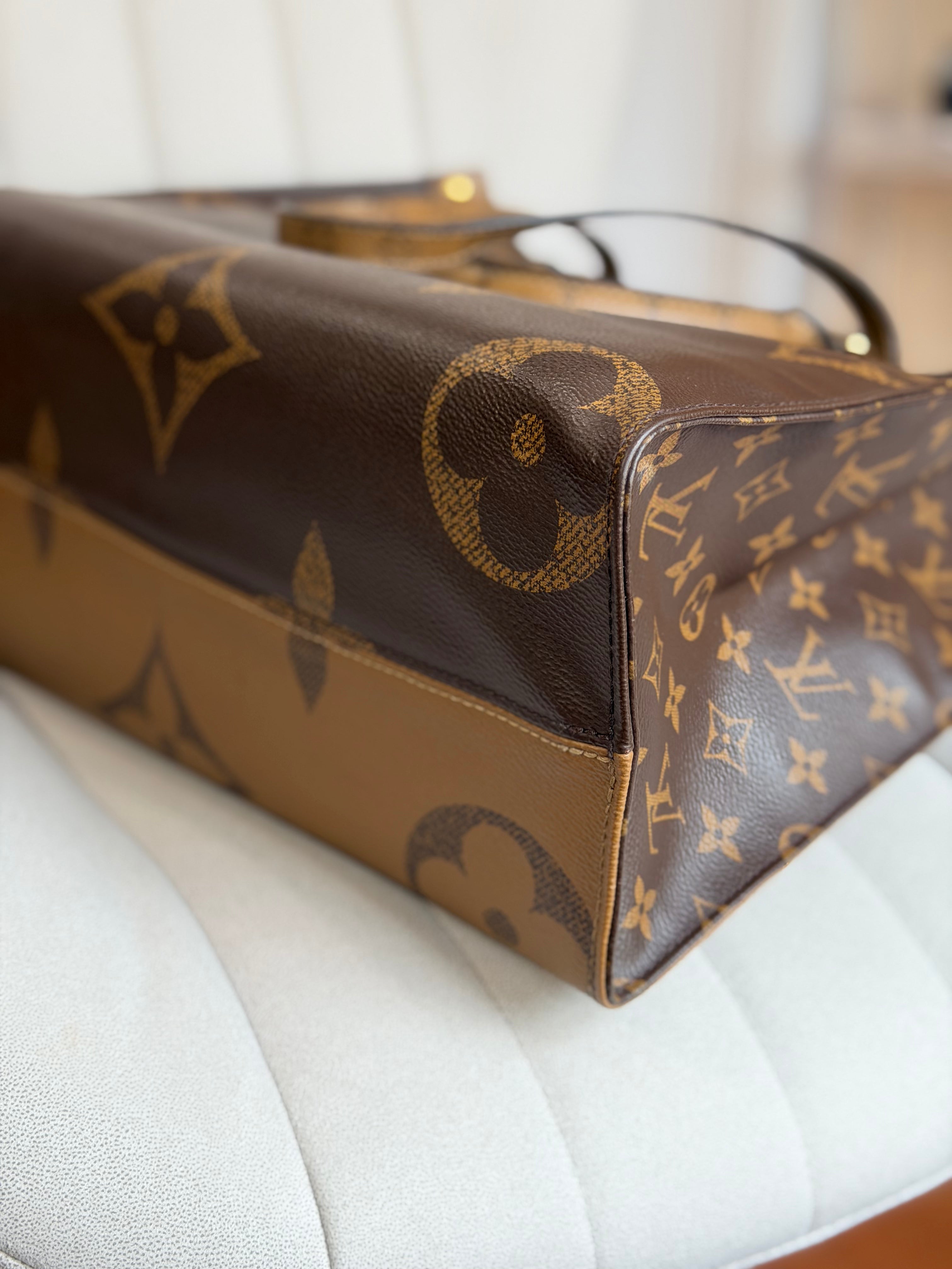 LOUIS VUITTON OnTheGo MM monogram