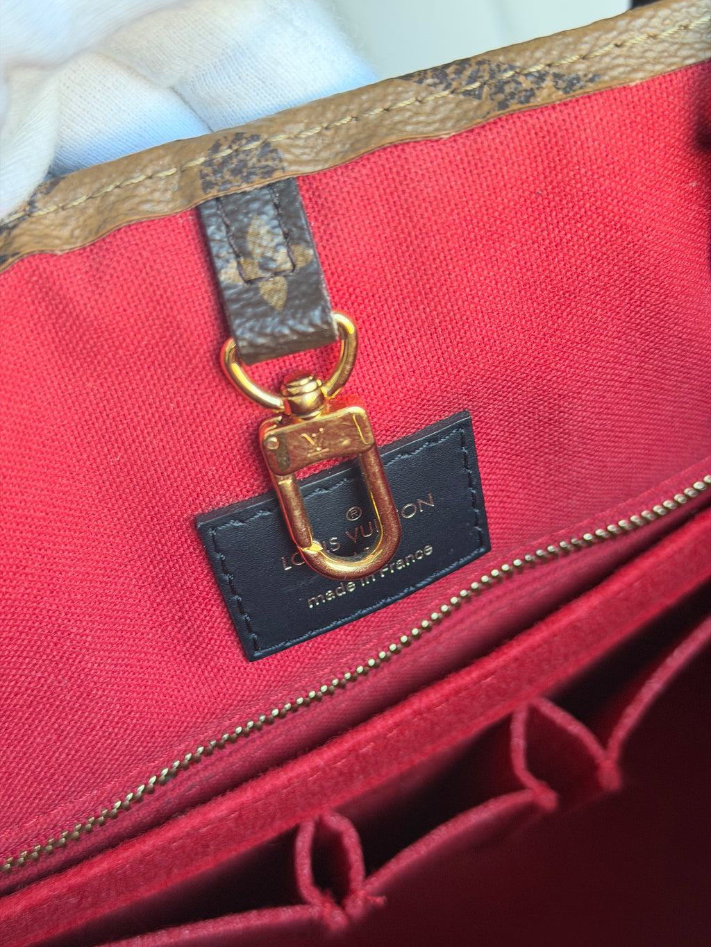 LOUIS VUITTON OnTheGo MM monogram