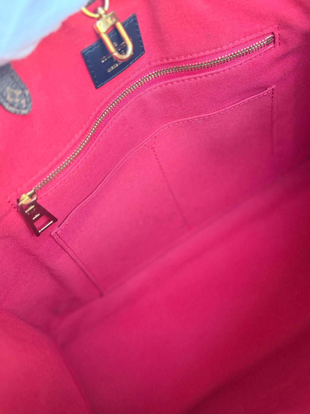 LOUIS VUITTON OnTheGo MM monogram