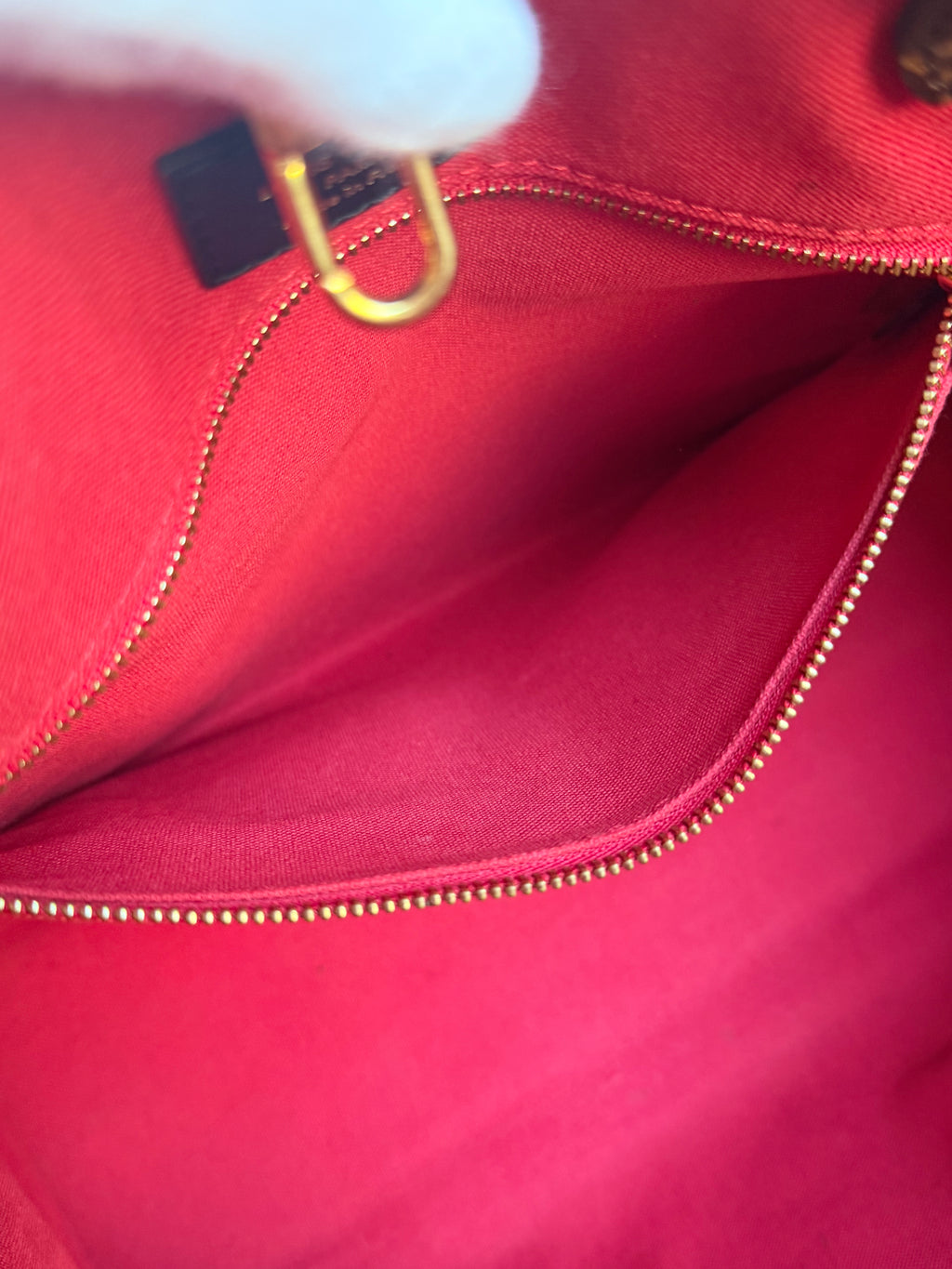 LOUIS VUITTON OnTheGo MM monogram