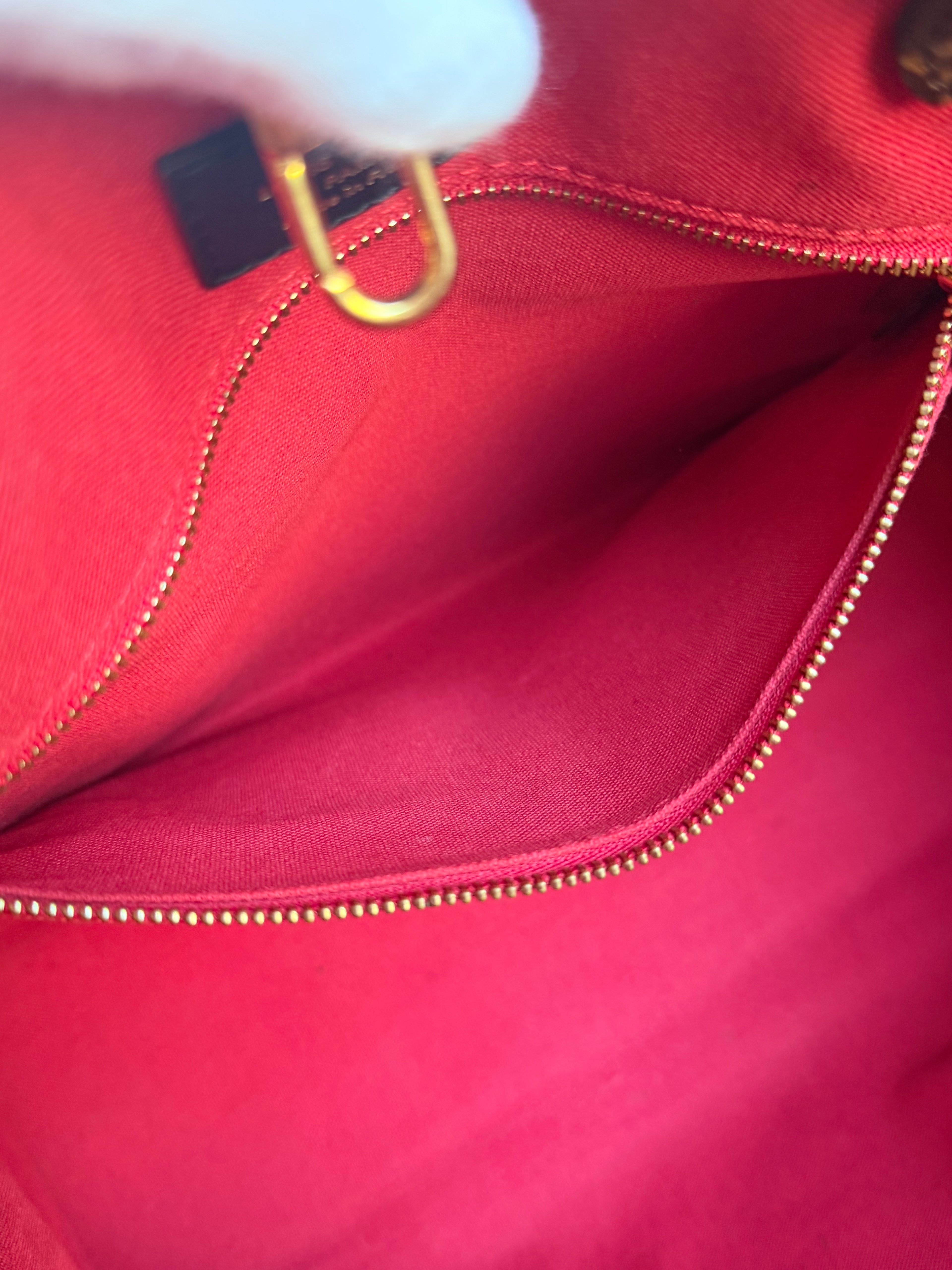 LOUIS VUITTON OnTheGo MM monogram