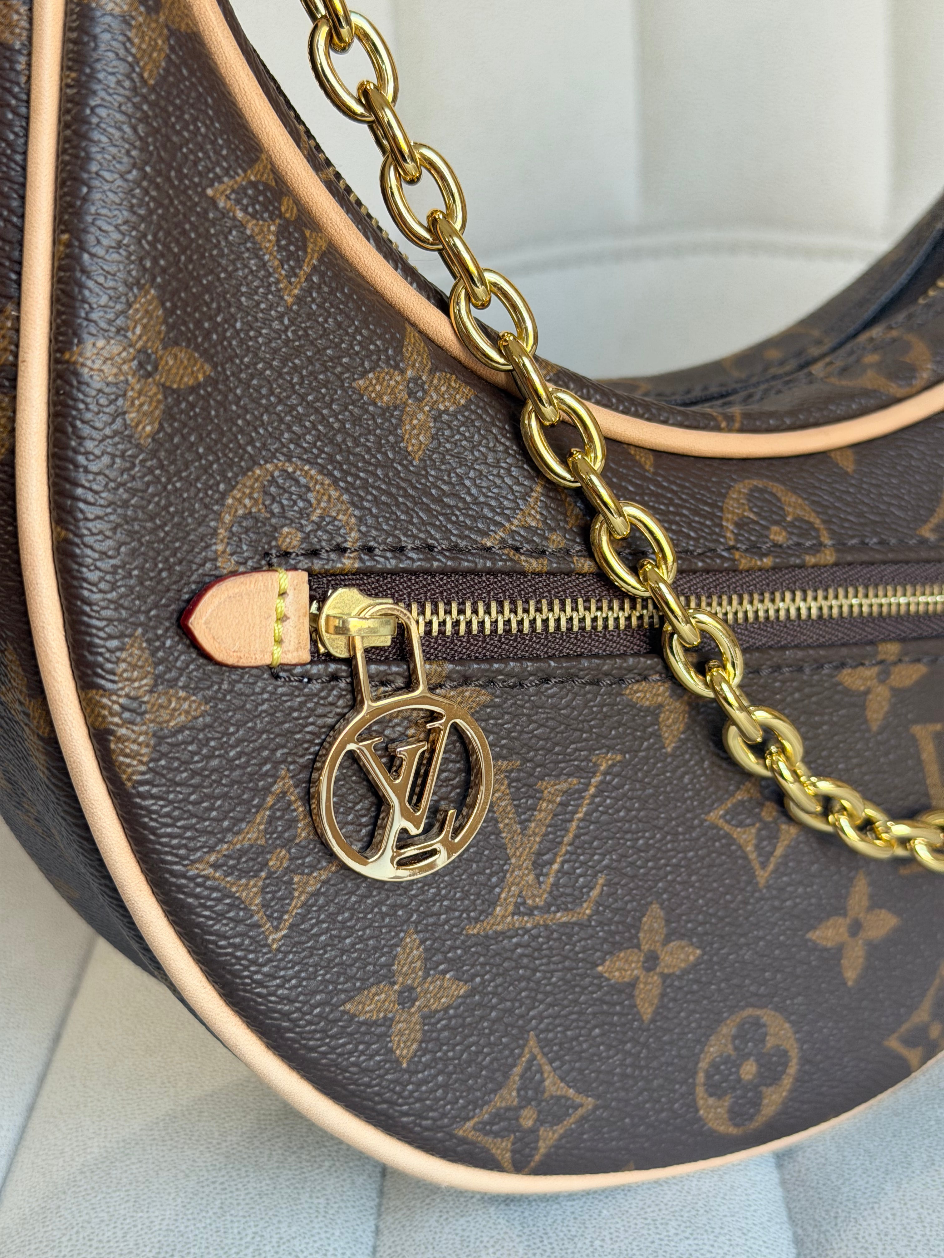 LOUIS VUITTON Loop PM Monogram