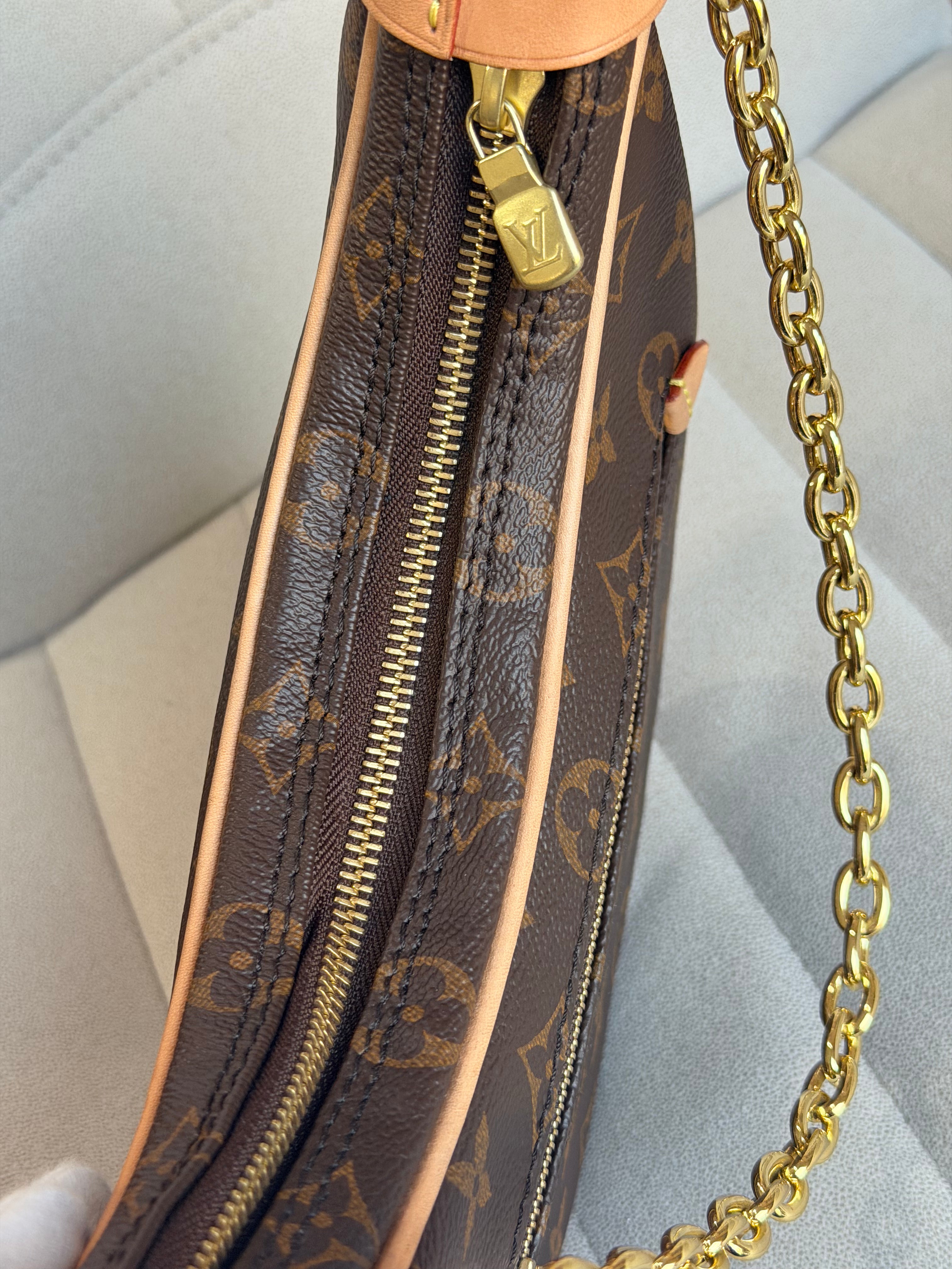 LOUIS VUITTON Loop PM Monogram