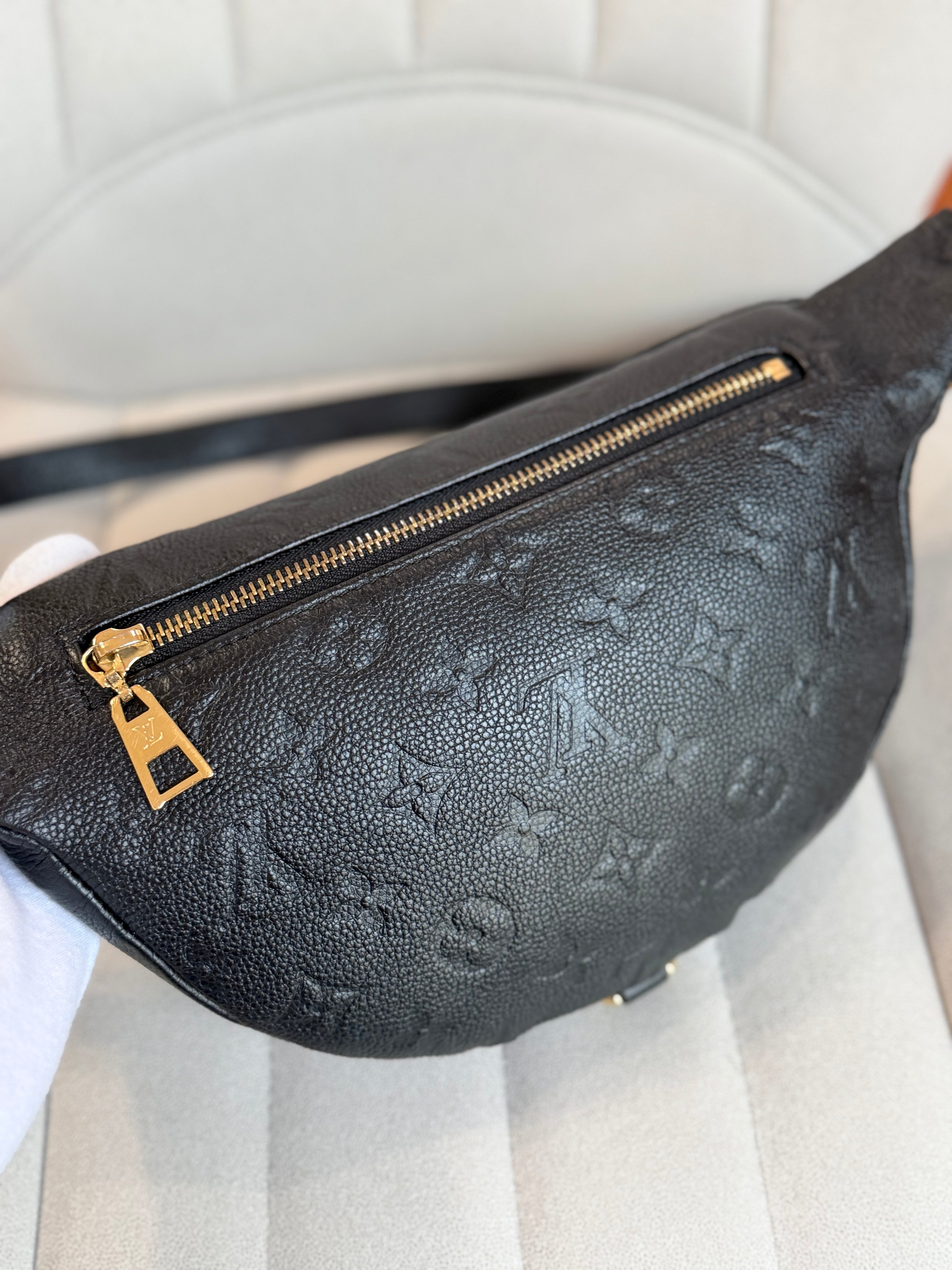 LOUIS VUITTON Bumbag Empreinte Noir