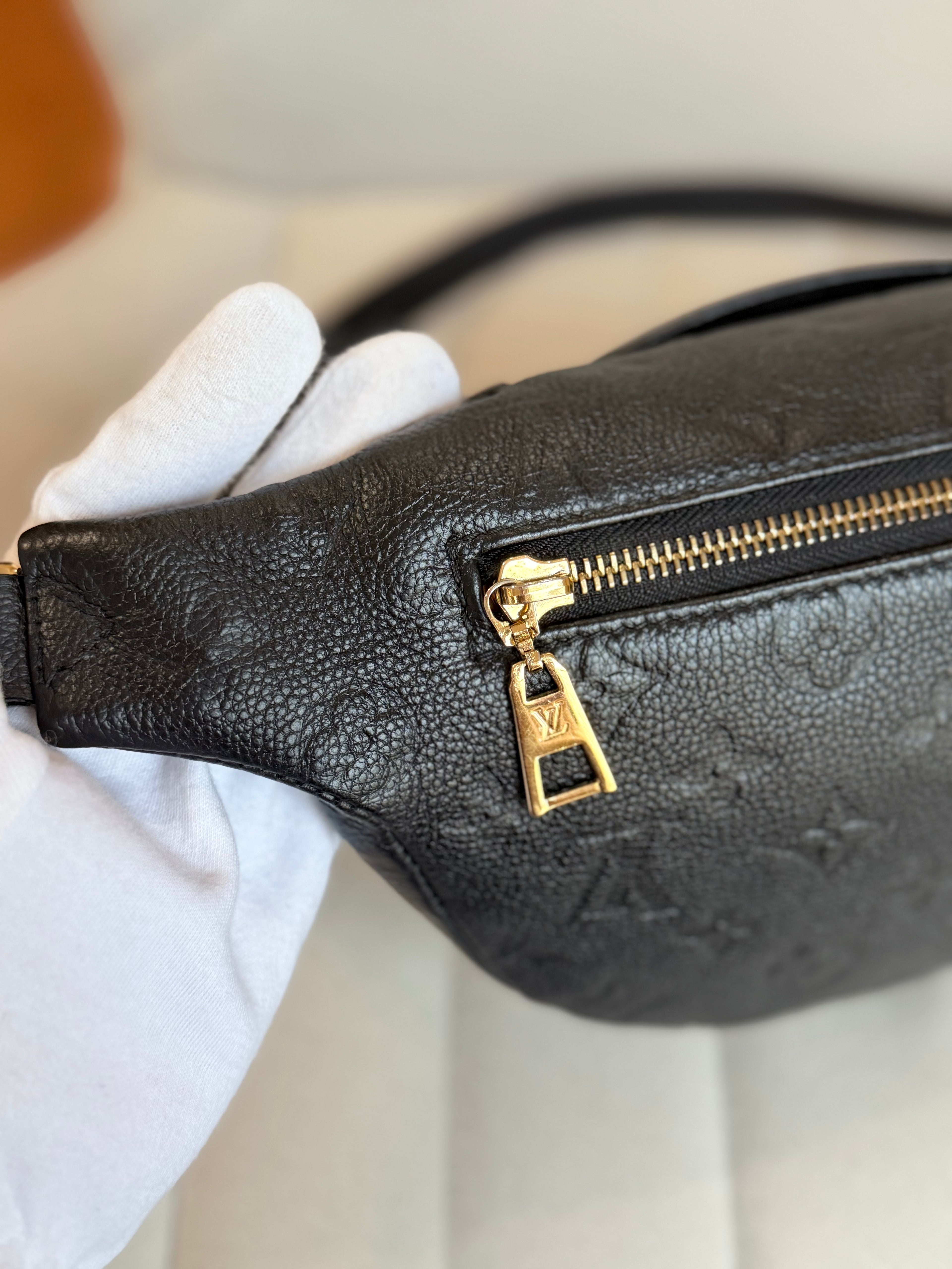 LOUIS VUITTON Bumbag Empreinte Noir