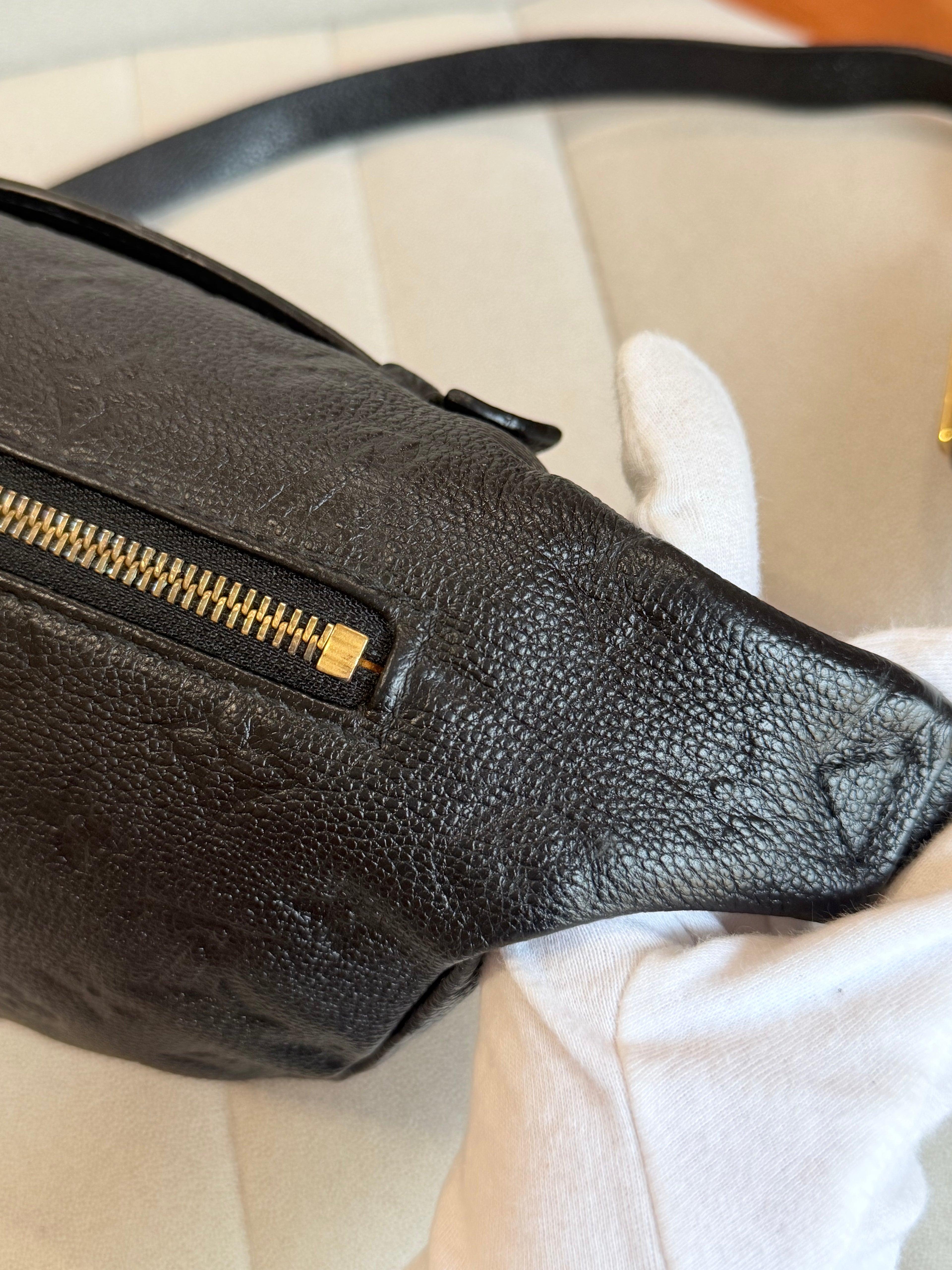 LOUIS VUITTON Bumbag Empreinte Noir